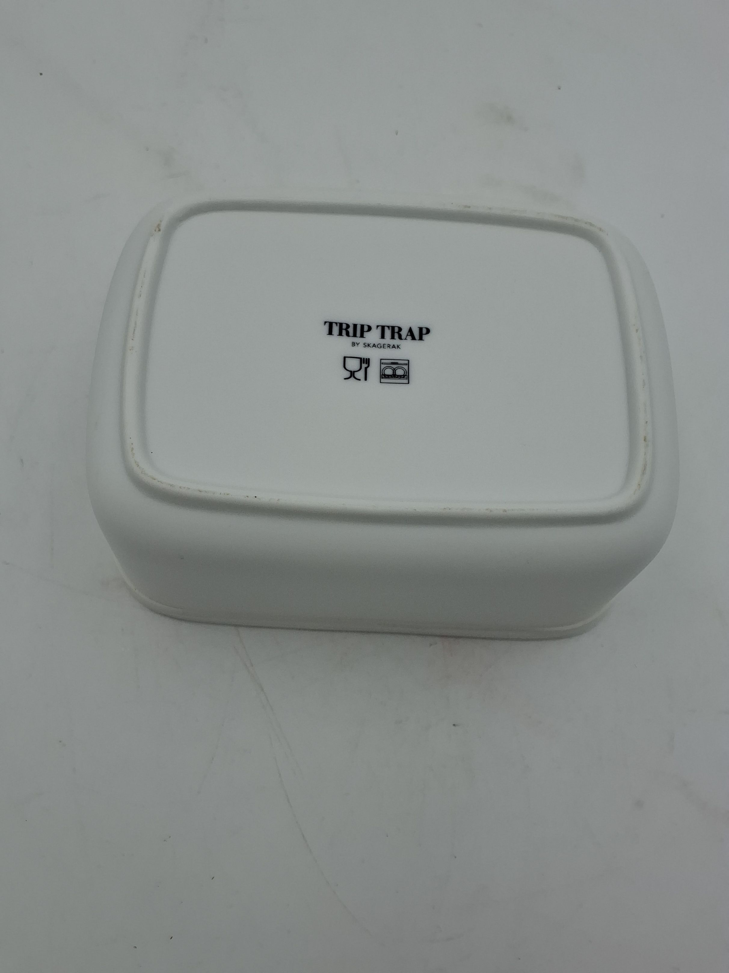 Trip-Trap smørboks, hvid porcelæn m/låg