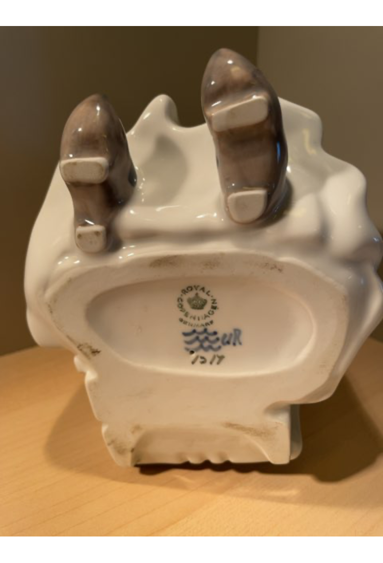 Amagerpigen. Royal Copenhagen
