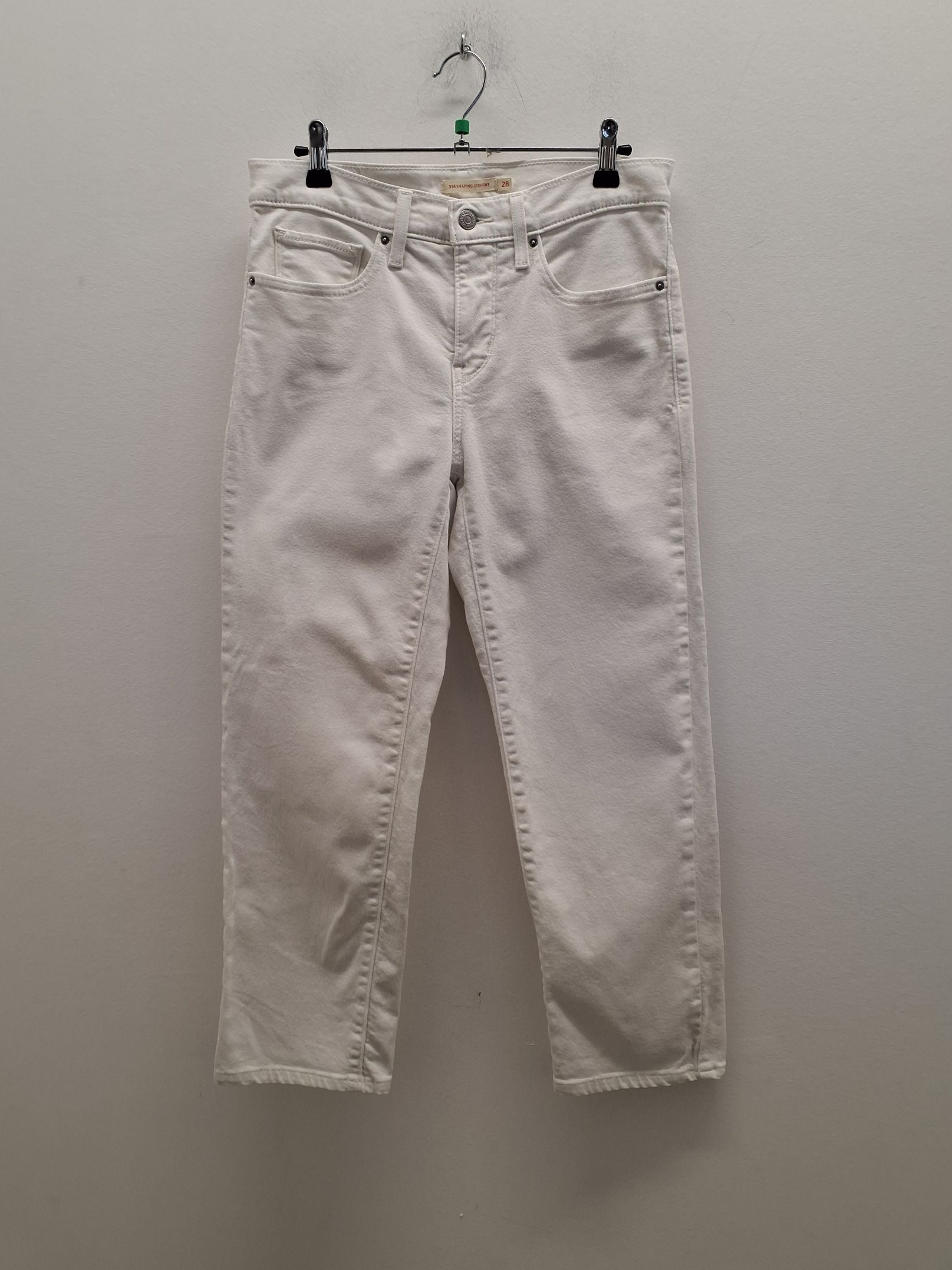 Levis Bukser