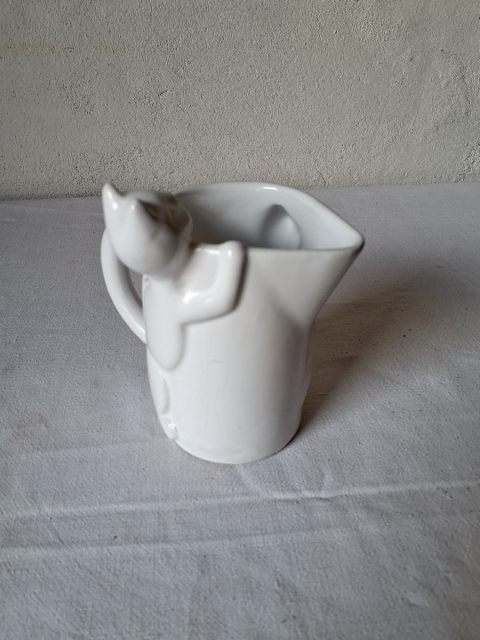 Mælkekande med katte