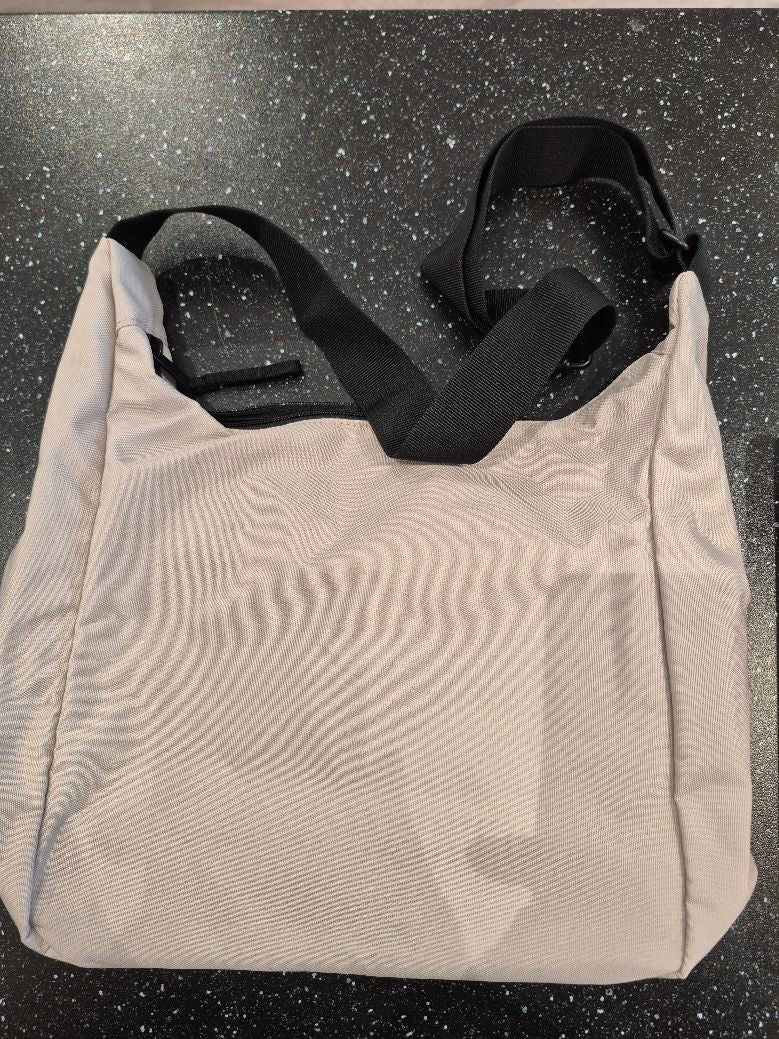 DAY ET * Beige TASKE