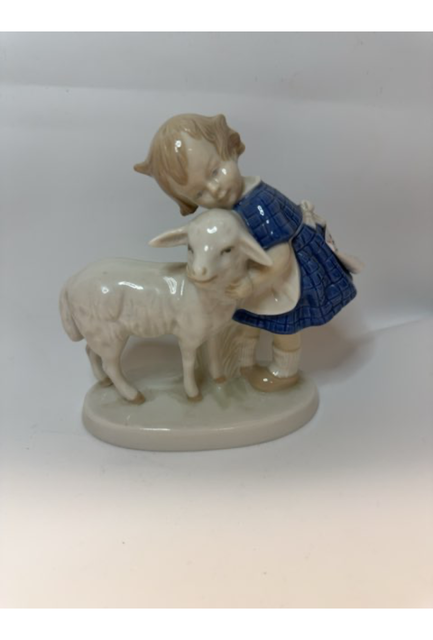 Figur pige med fåret
