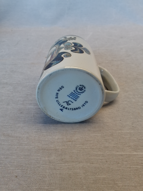 Royal Copenhagen Fajance Krus