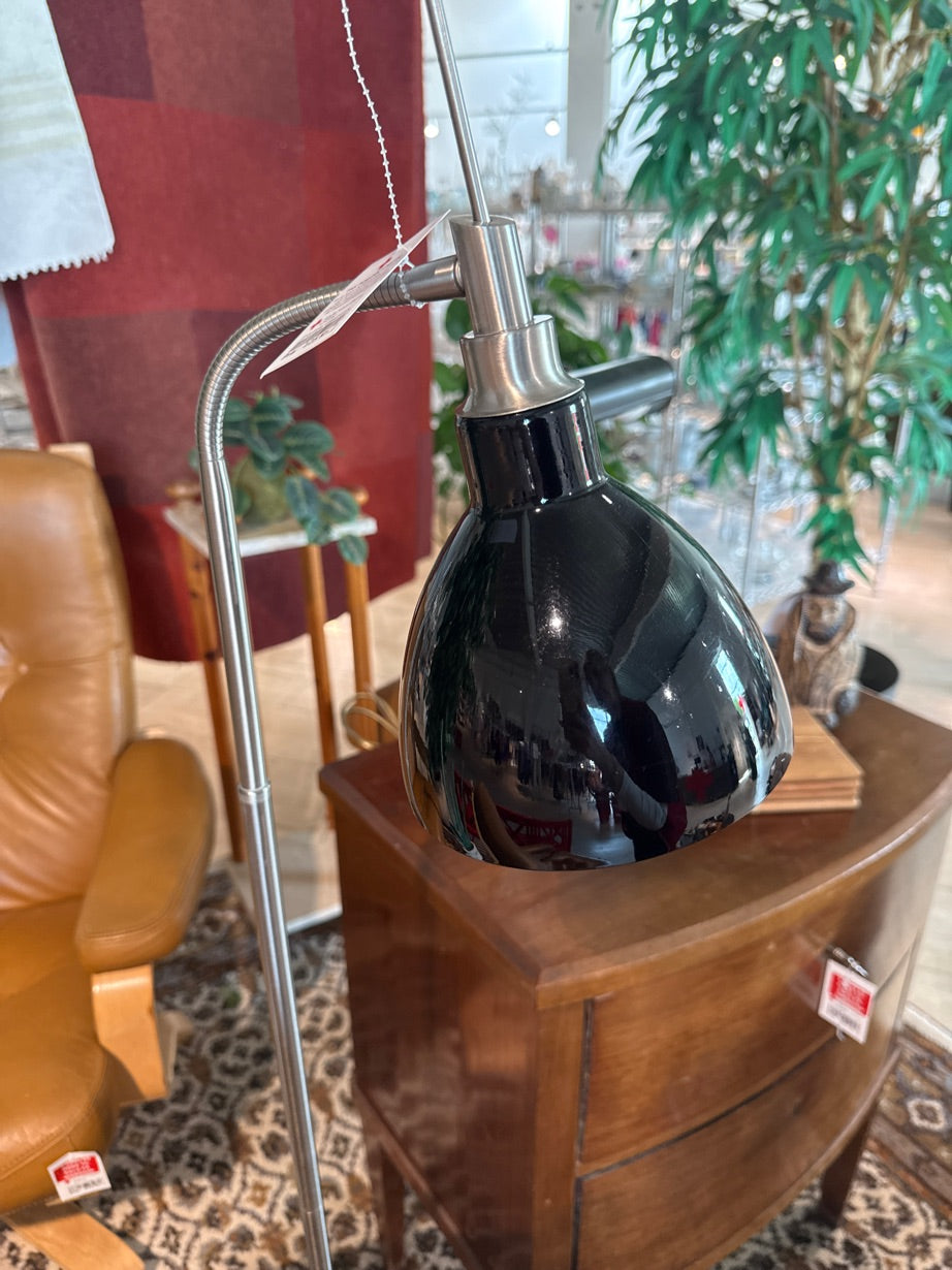 Gulvlampe sort