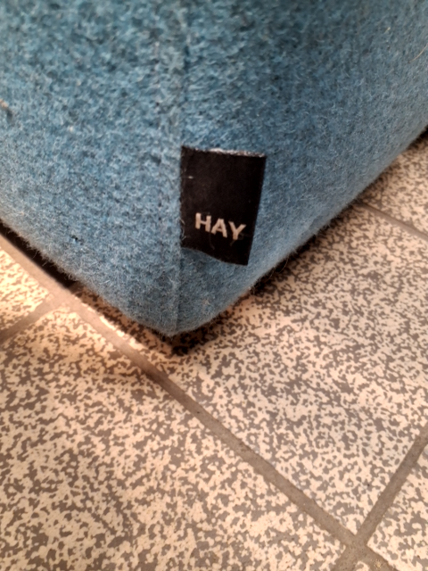 Sofa Hay