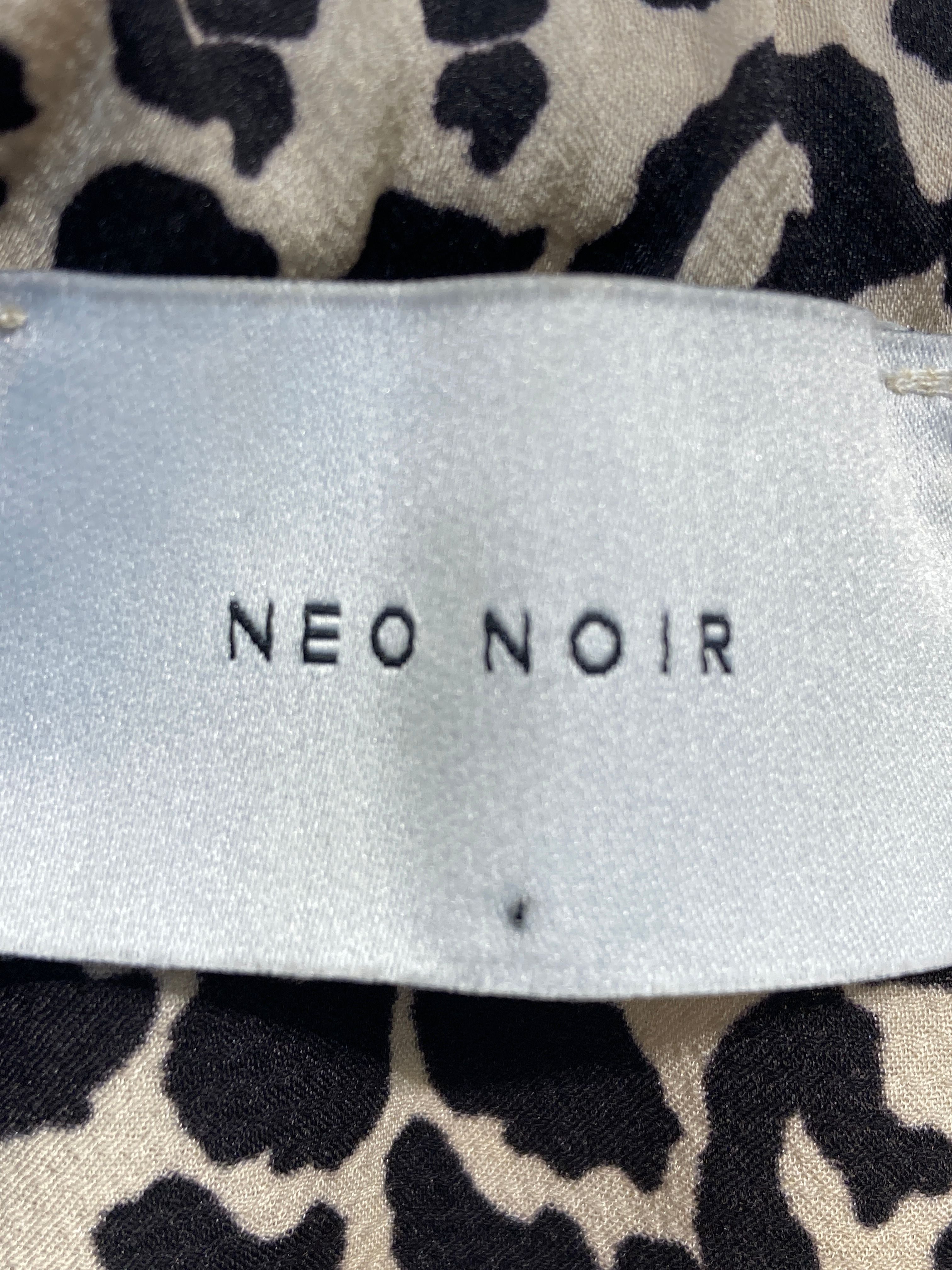 Neo Noir Top