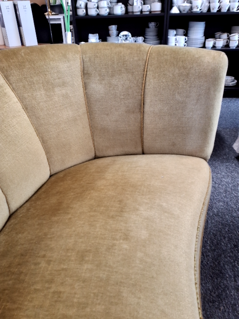 Sofa i grøn velour