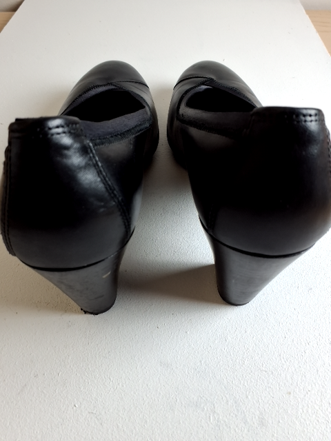 Ecco Heels