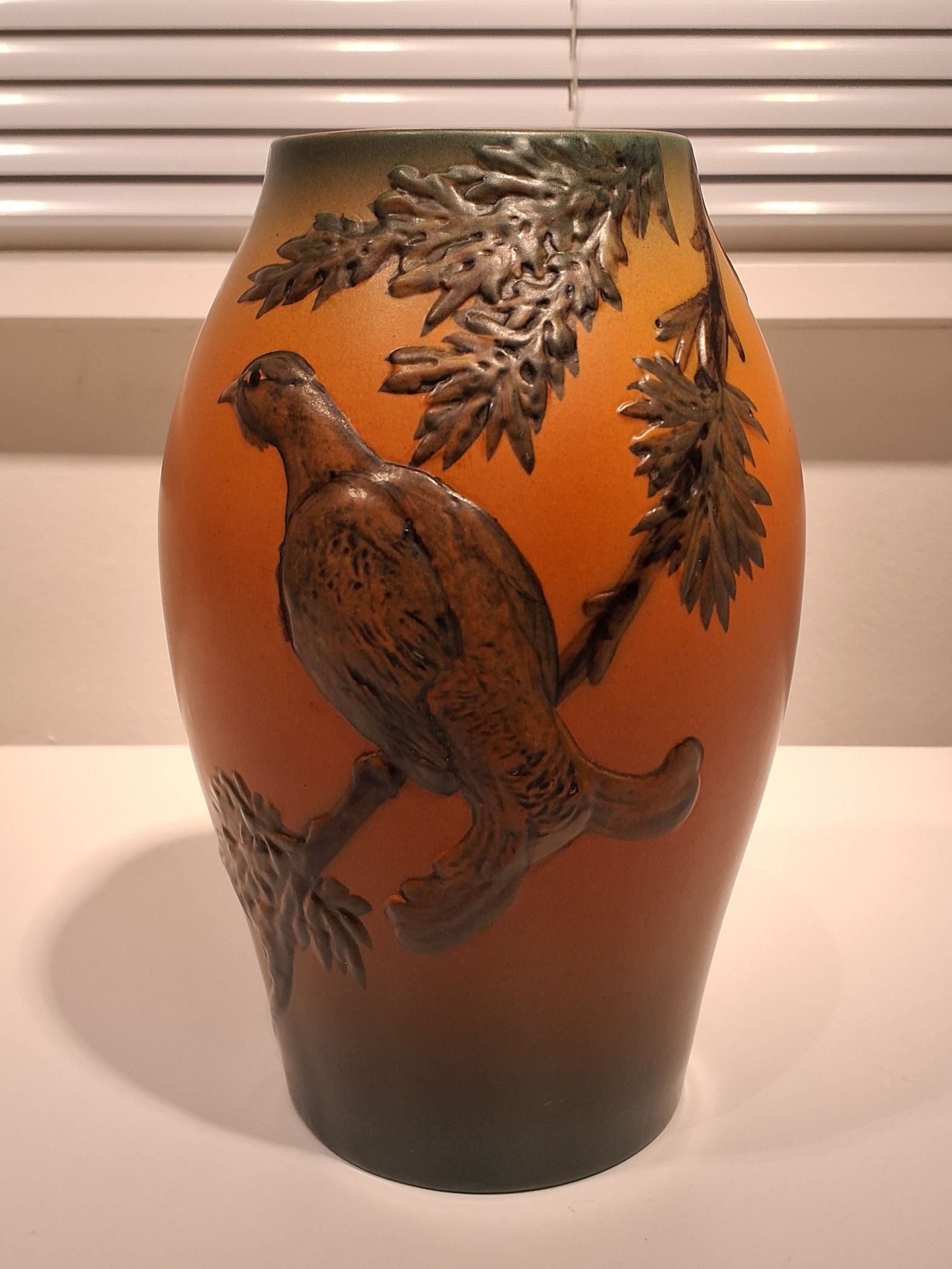 Ibsen vase med fuglemotiv.