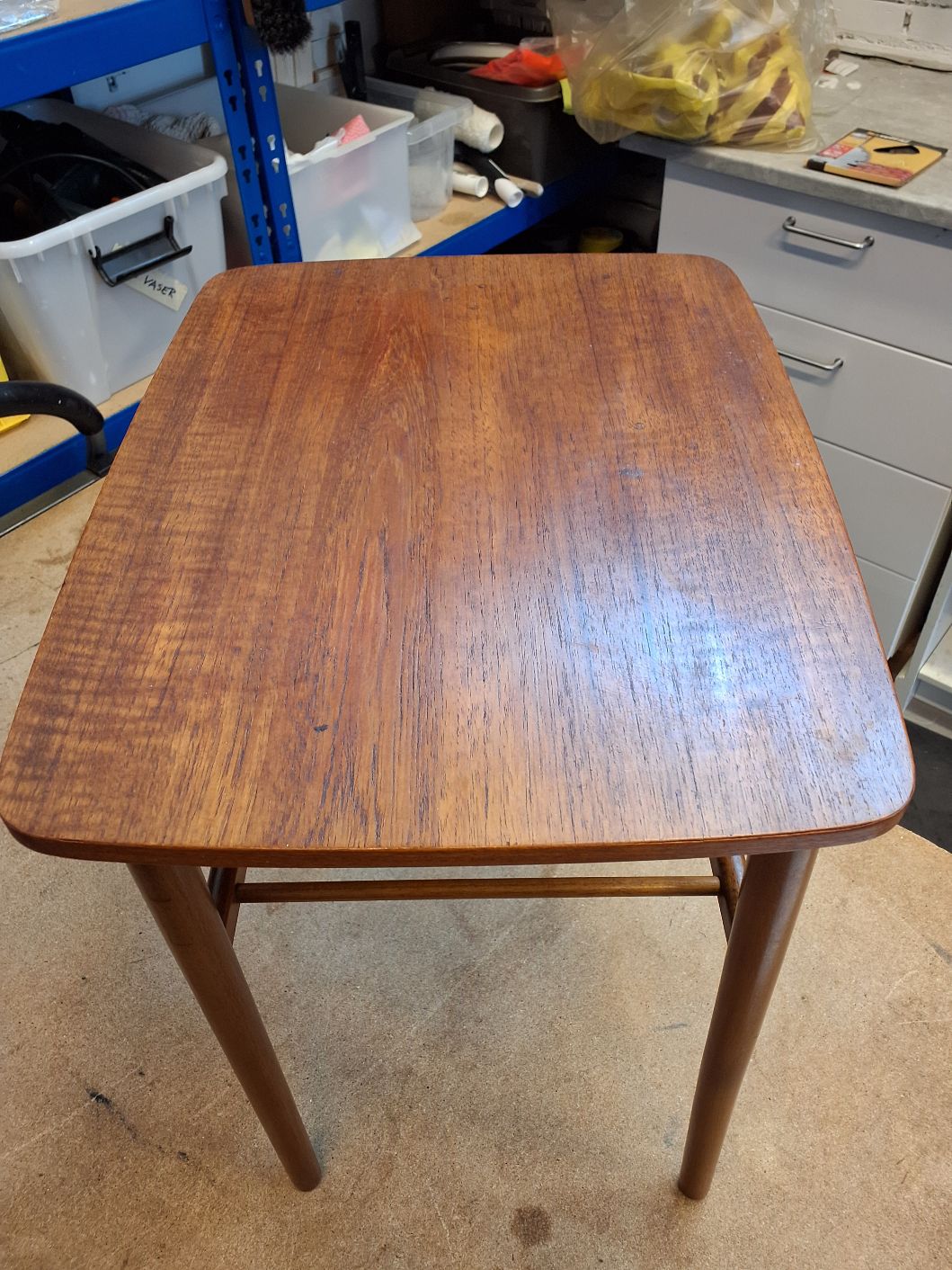 Retro teak sidebord