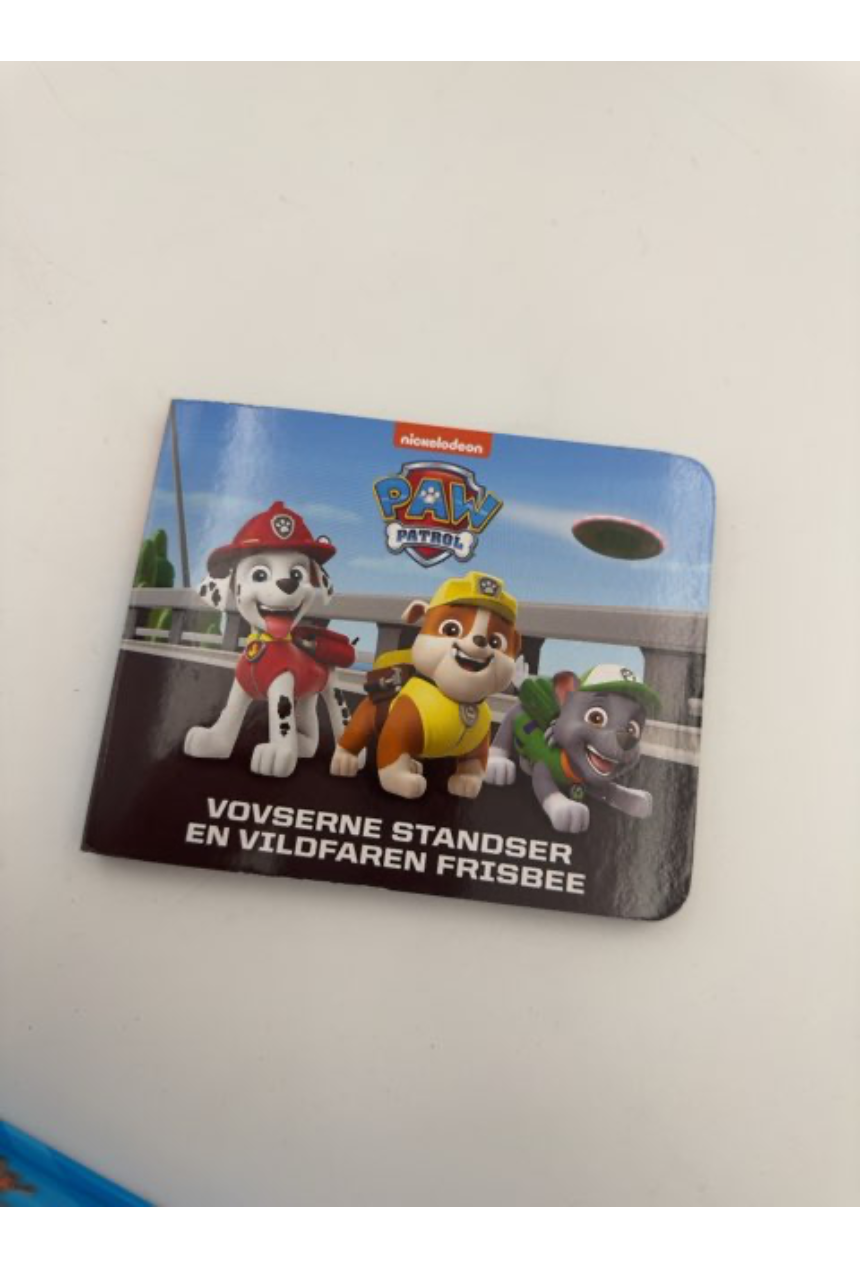 Paw Patrol, Bog med figurer