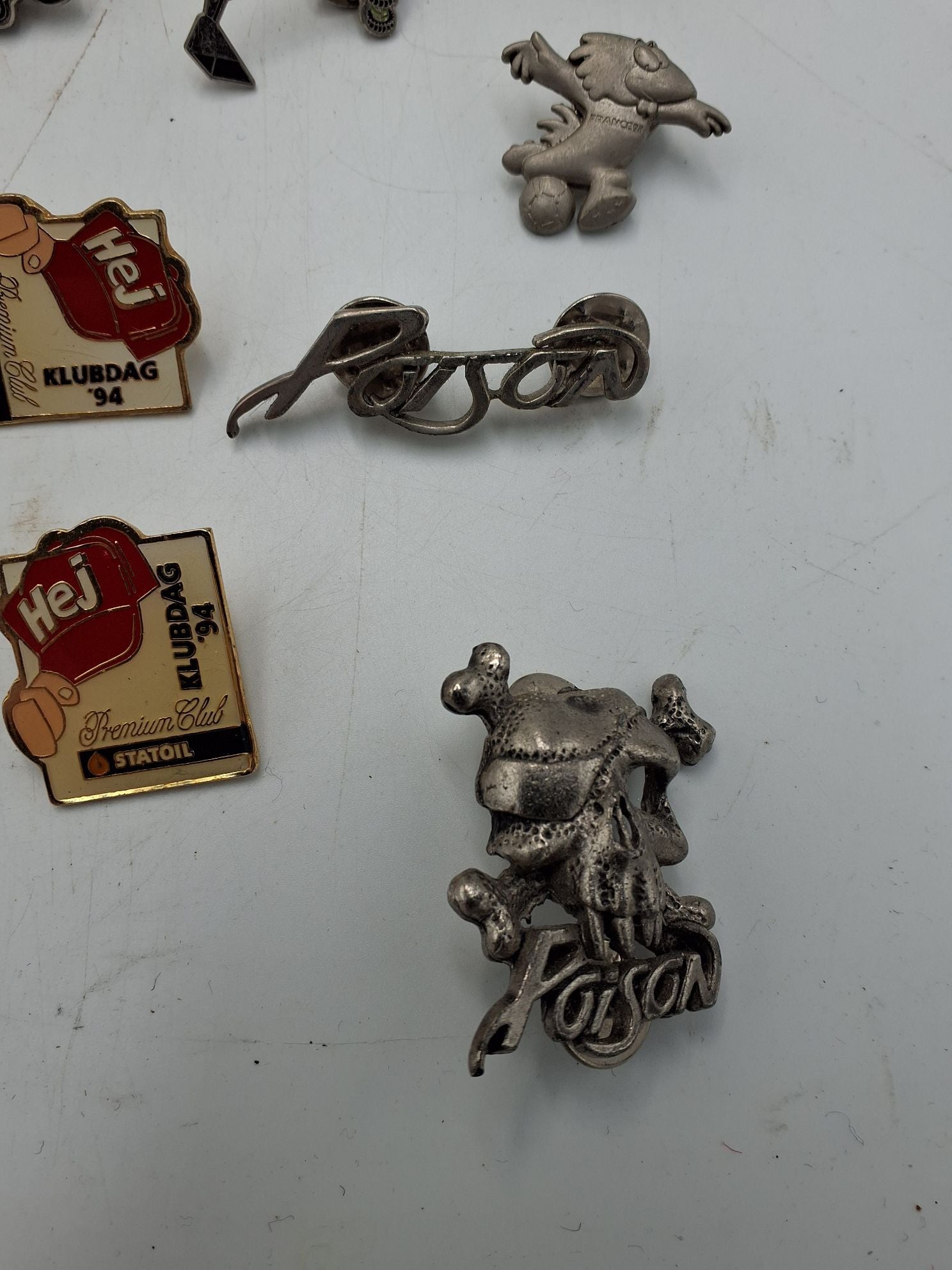 Samlling af pins