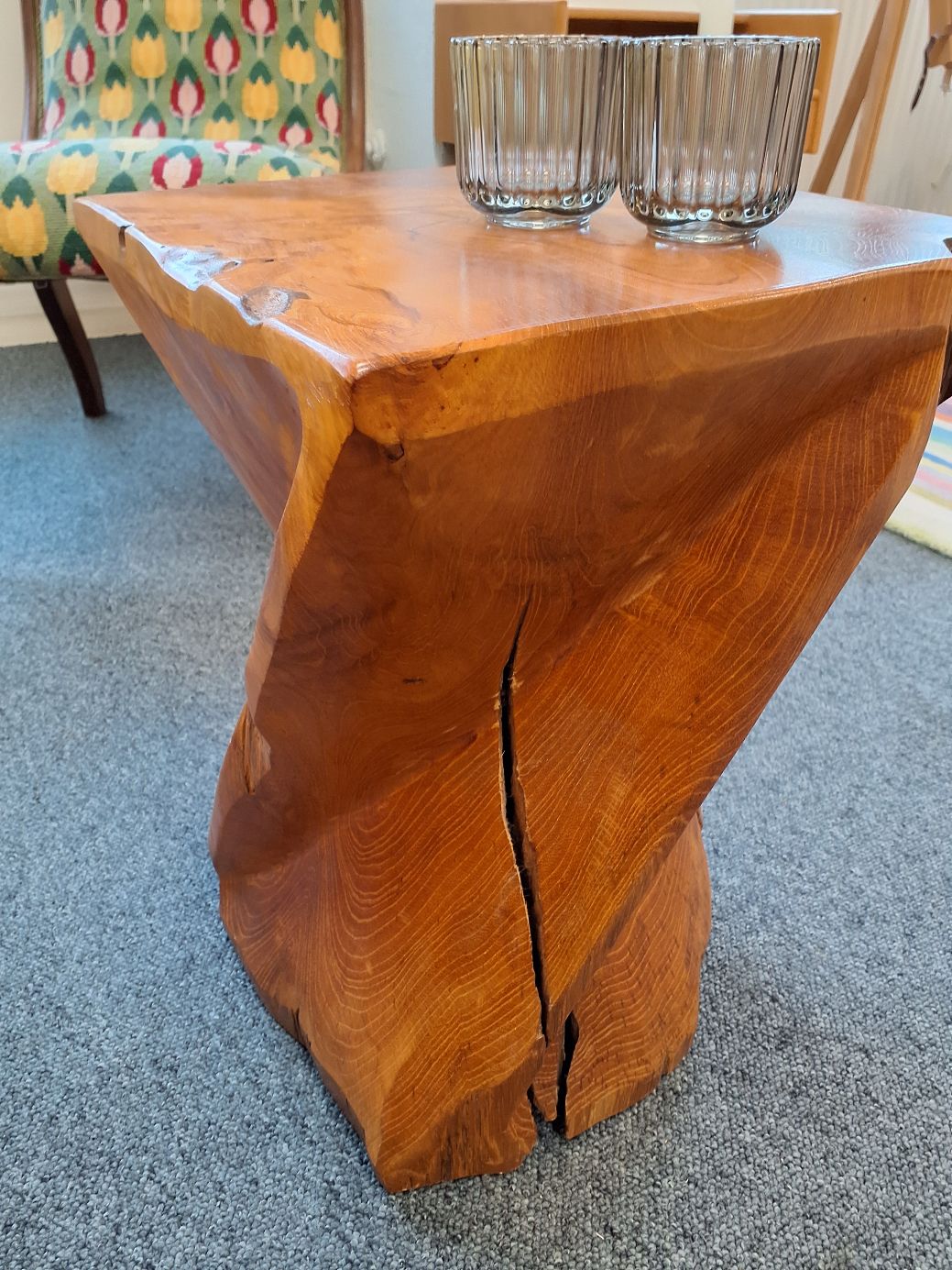 Sidebord skæret af rod
