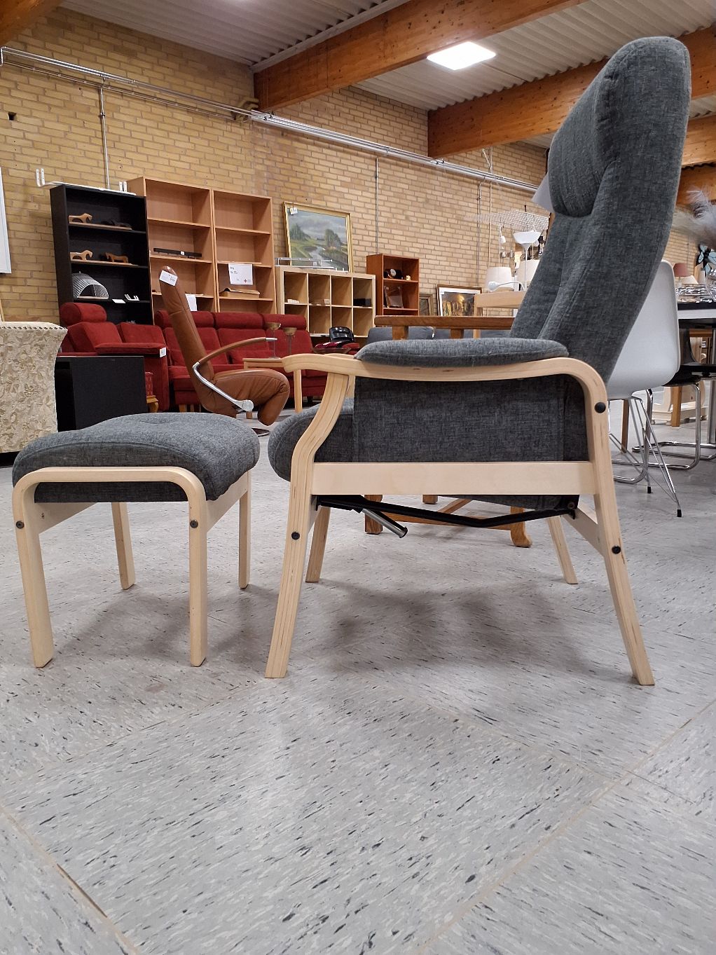 Grå zonestol m skammel