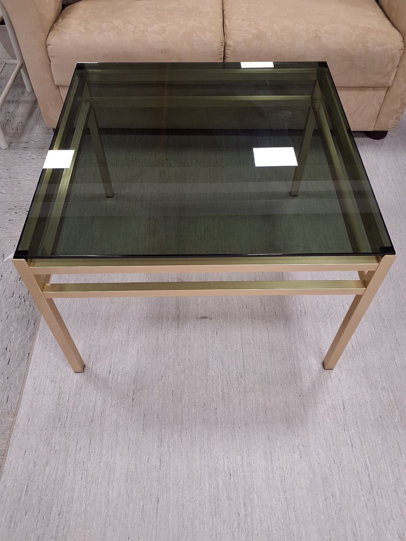 Kvadratisk glas sofabord