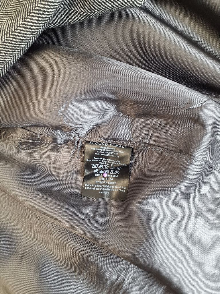 Second Female Nederdel