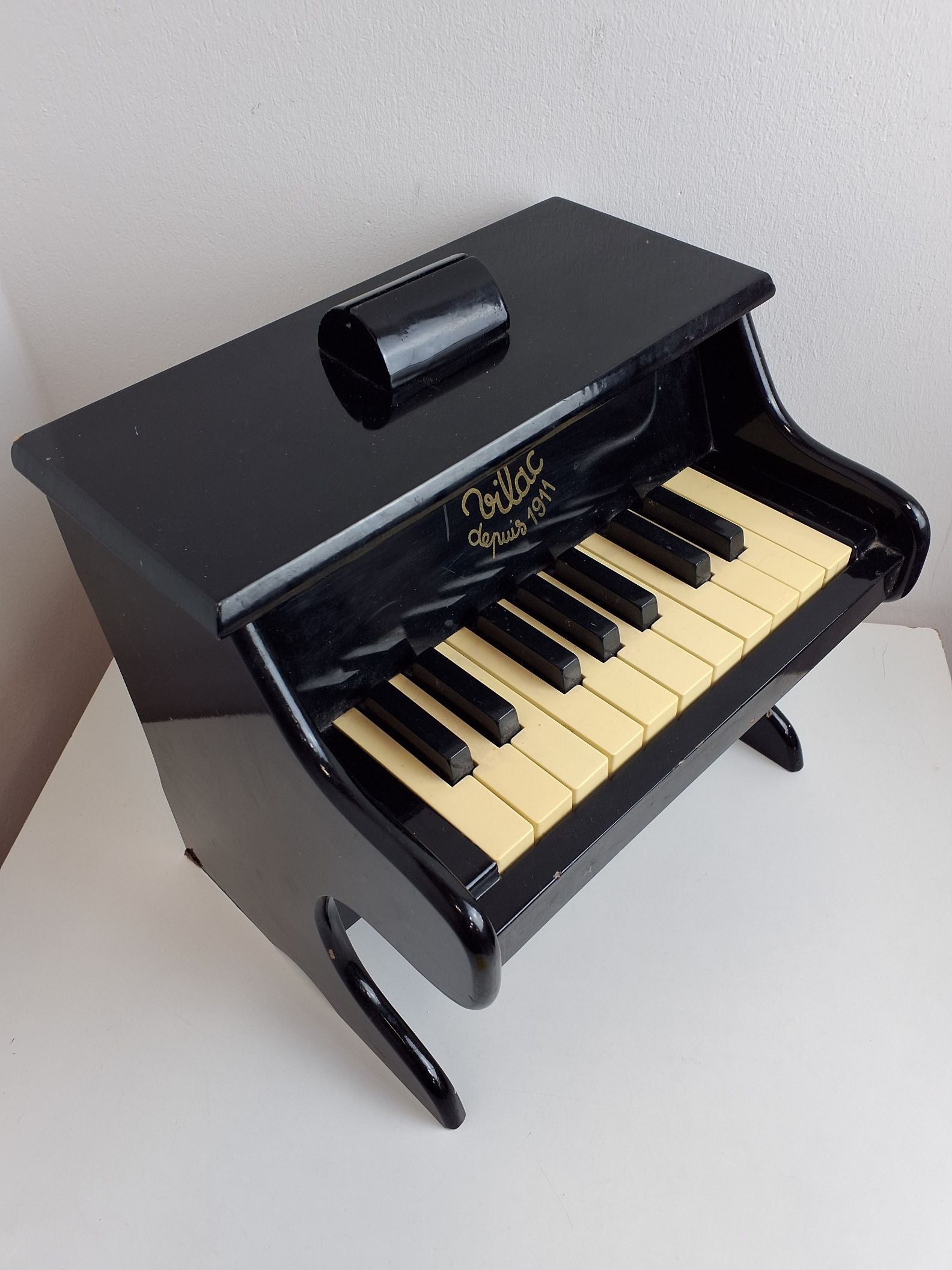 Lille klaver Vilac 1911