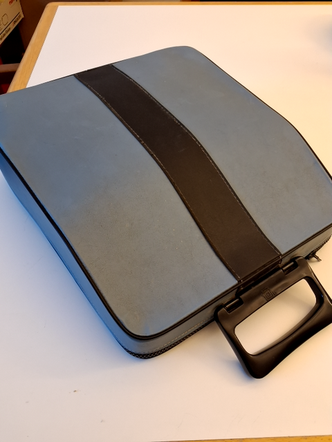 Olivetti Lettera 22, rejse skrivemaskine