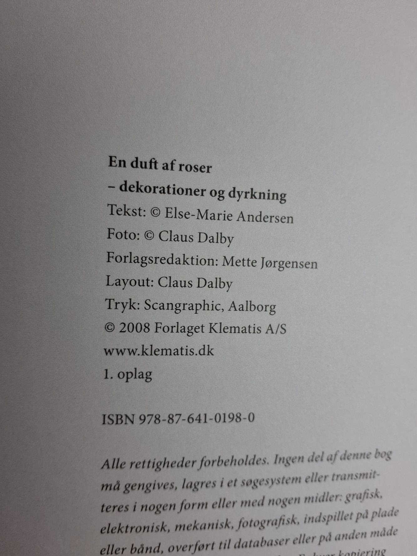 Bog: En duft af roser
