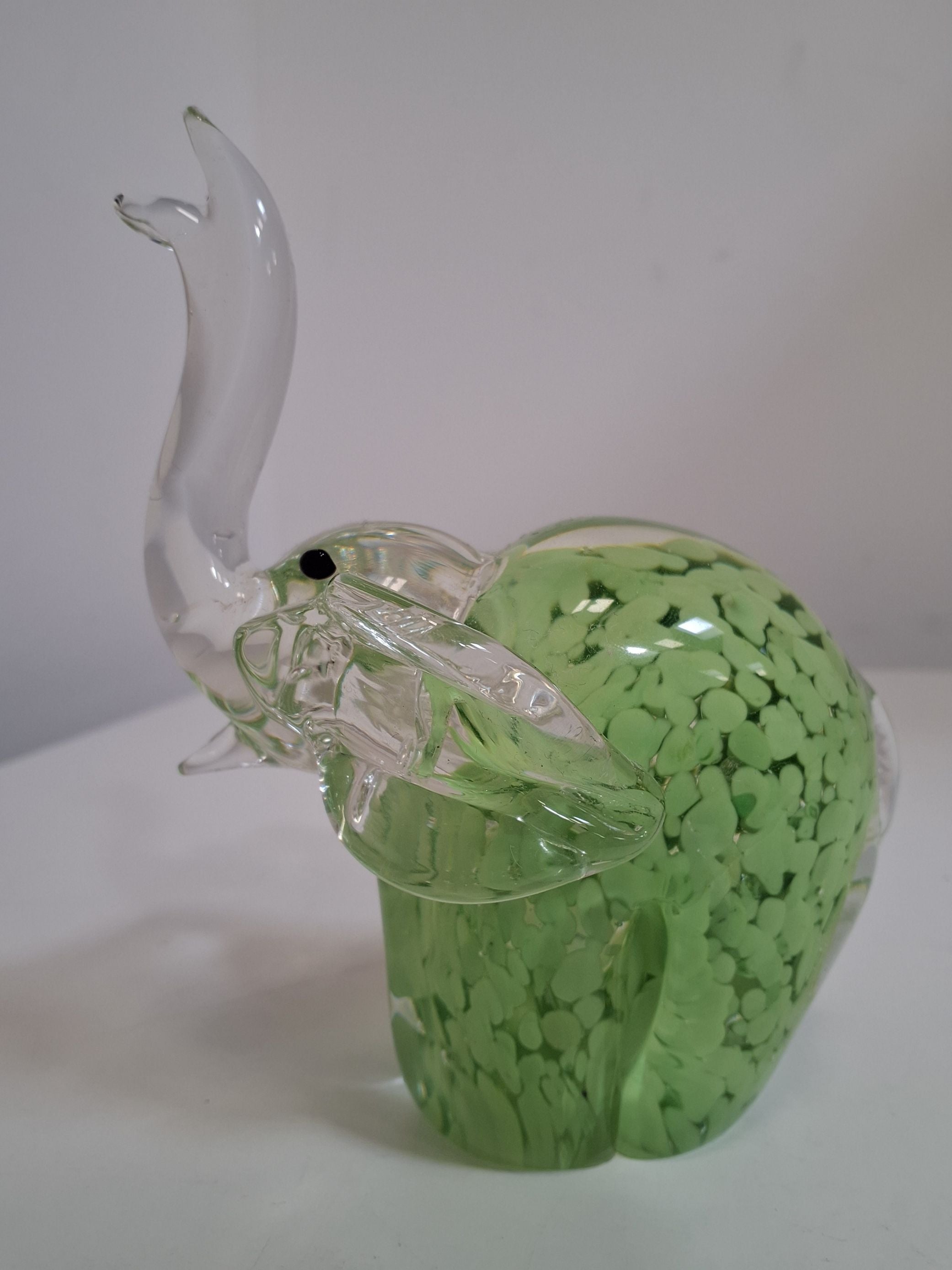Glas elefant lysegrøn