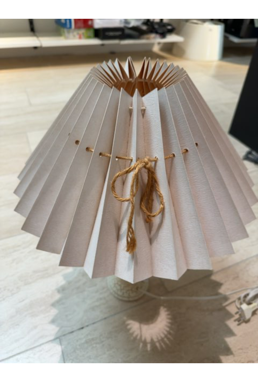 Lampe i enkelt og stilfuld design