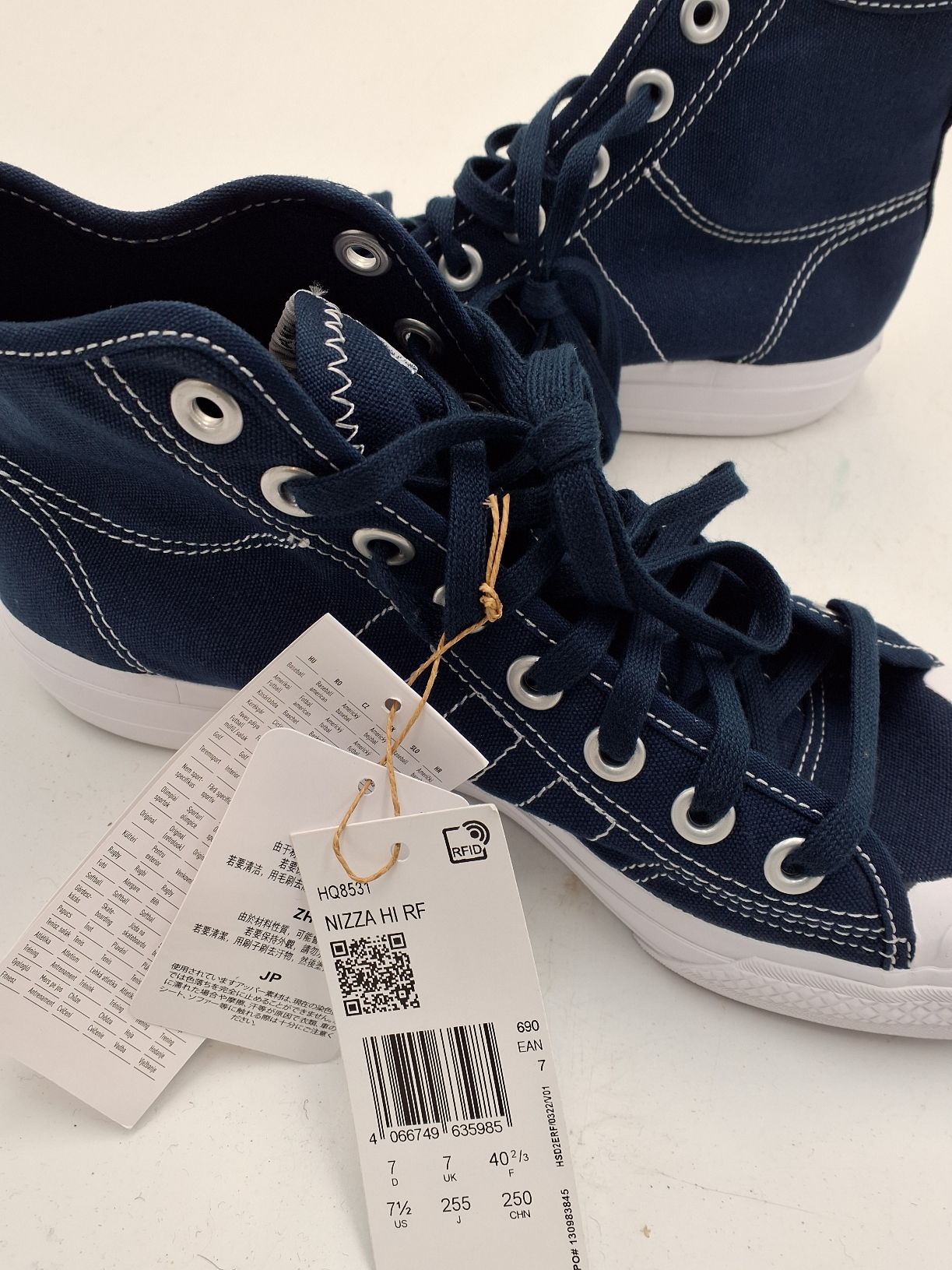 Adidas "Nizza" sneakers