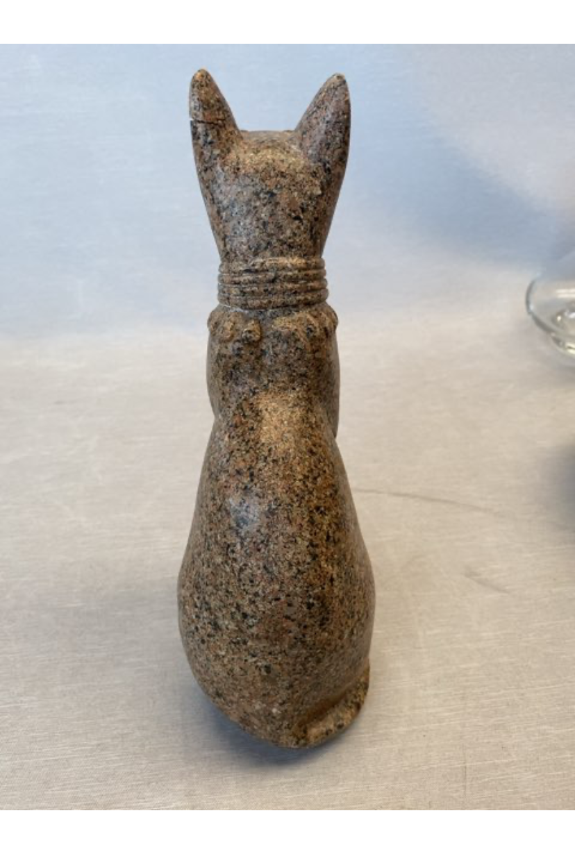 Egyptisk sten kat