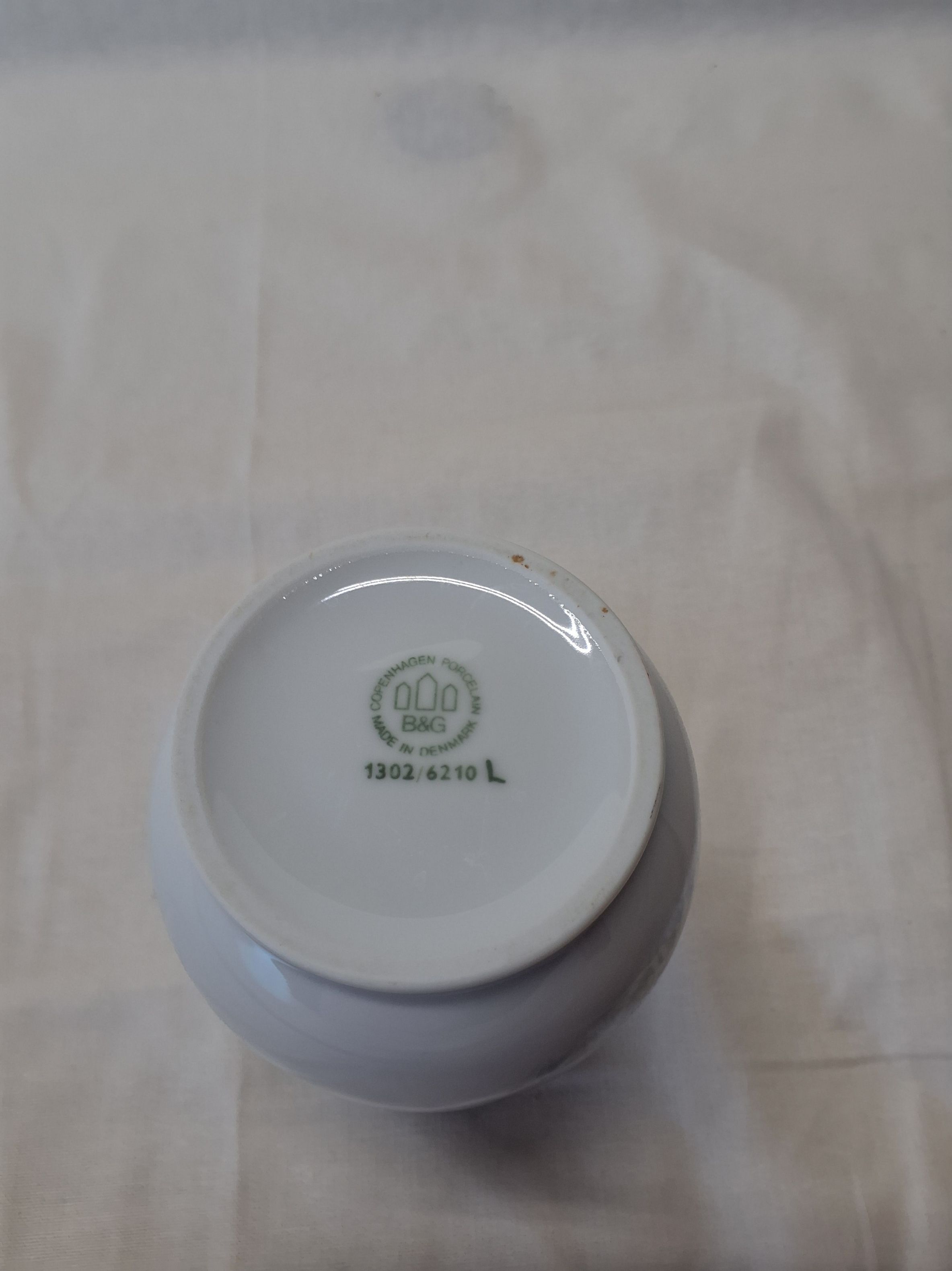 B & G vase kirkemotiv