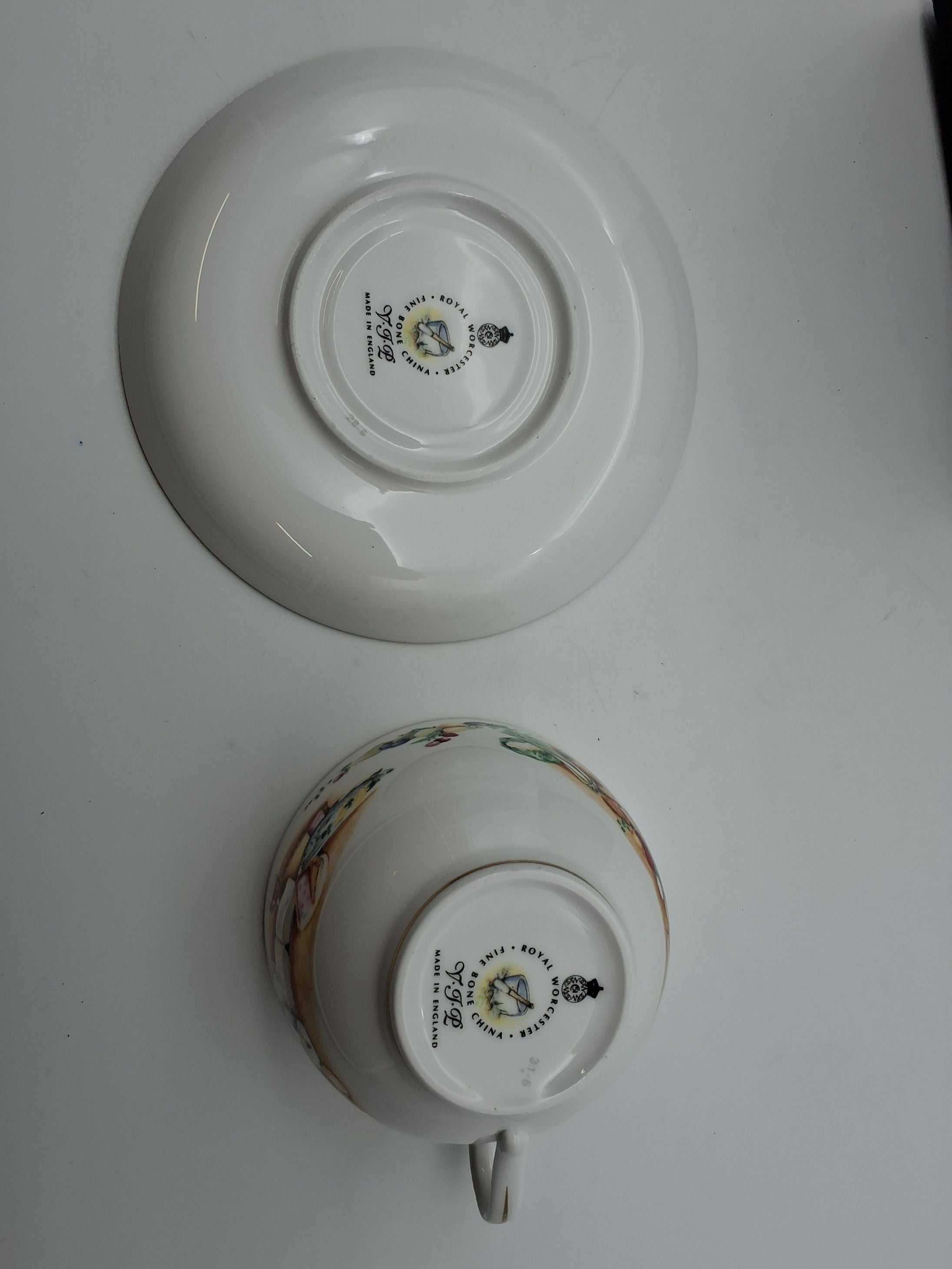 Royal Worcester VIP oversized te/kaffesæt