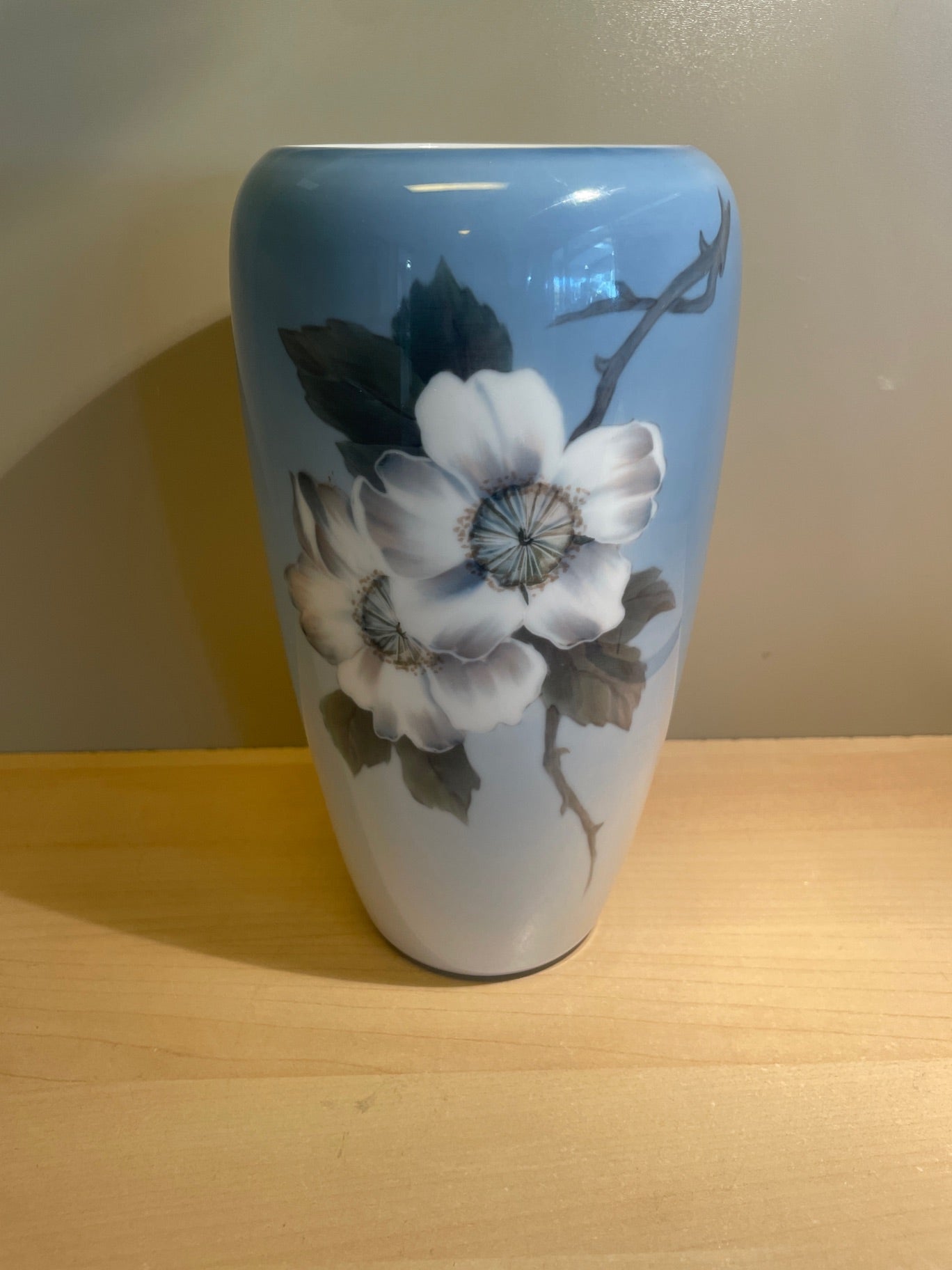 Royal Copenhagen vase 2630/1049