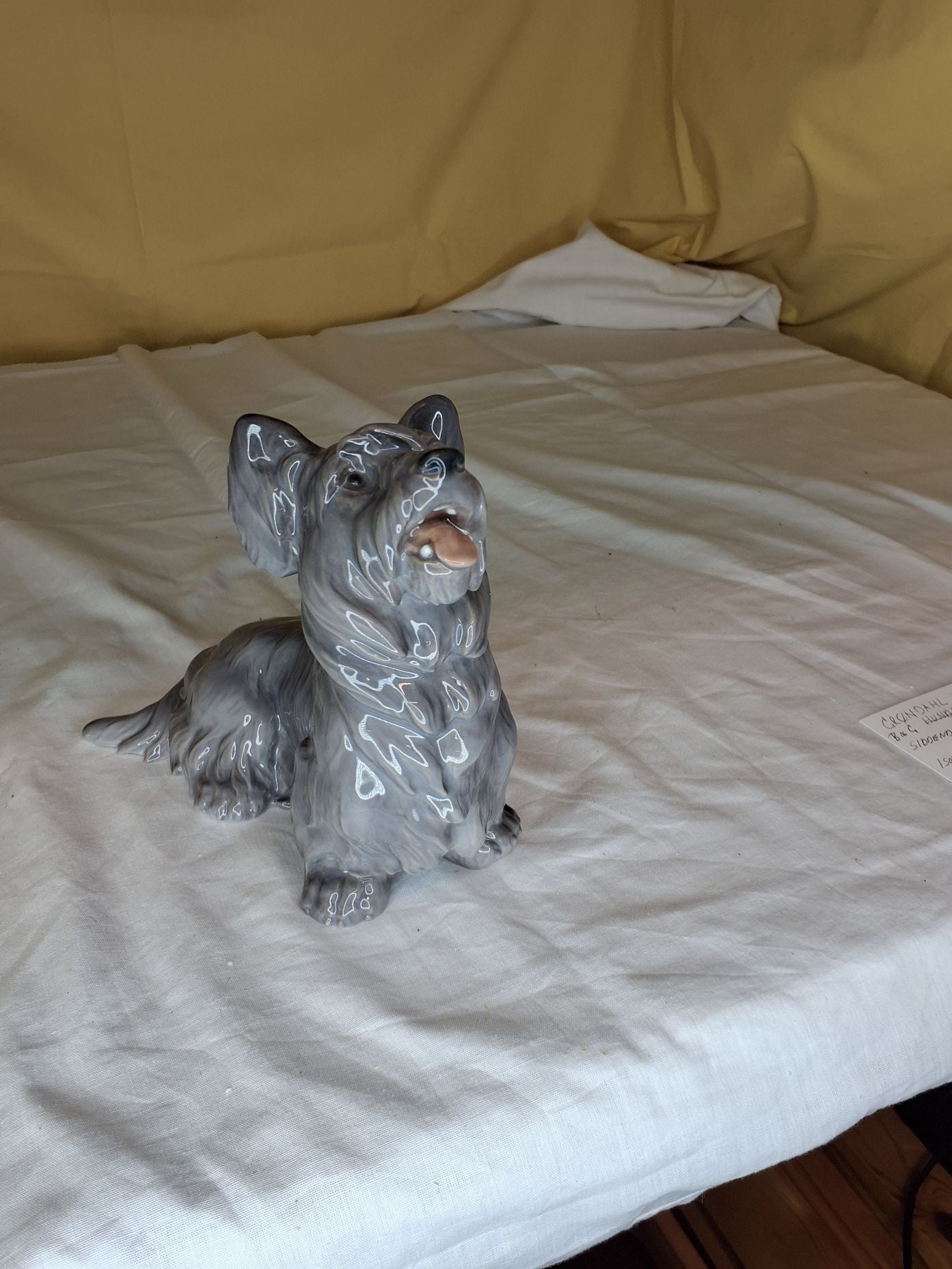 B&G Hundefigur Siddende Sky Terrier
