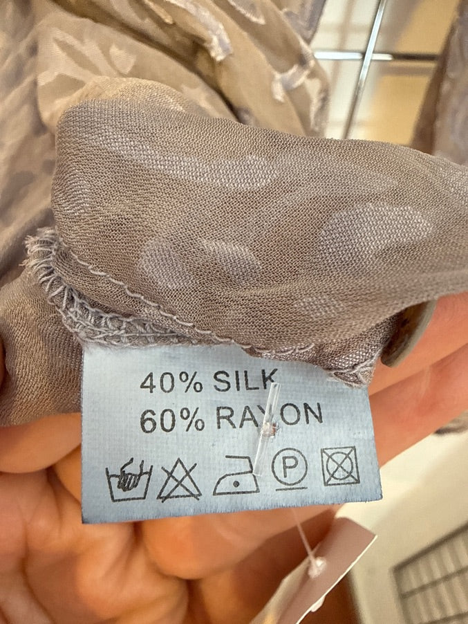 Tone Barker Silk Bluse