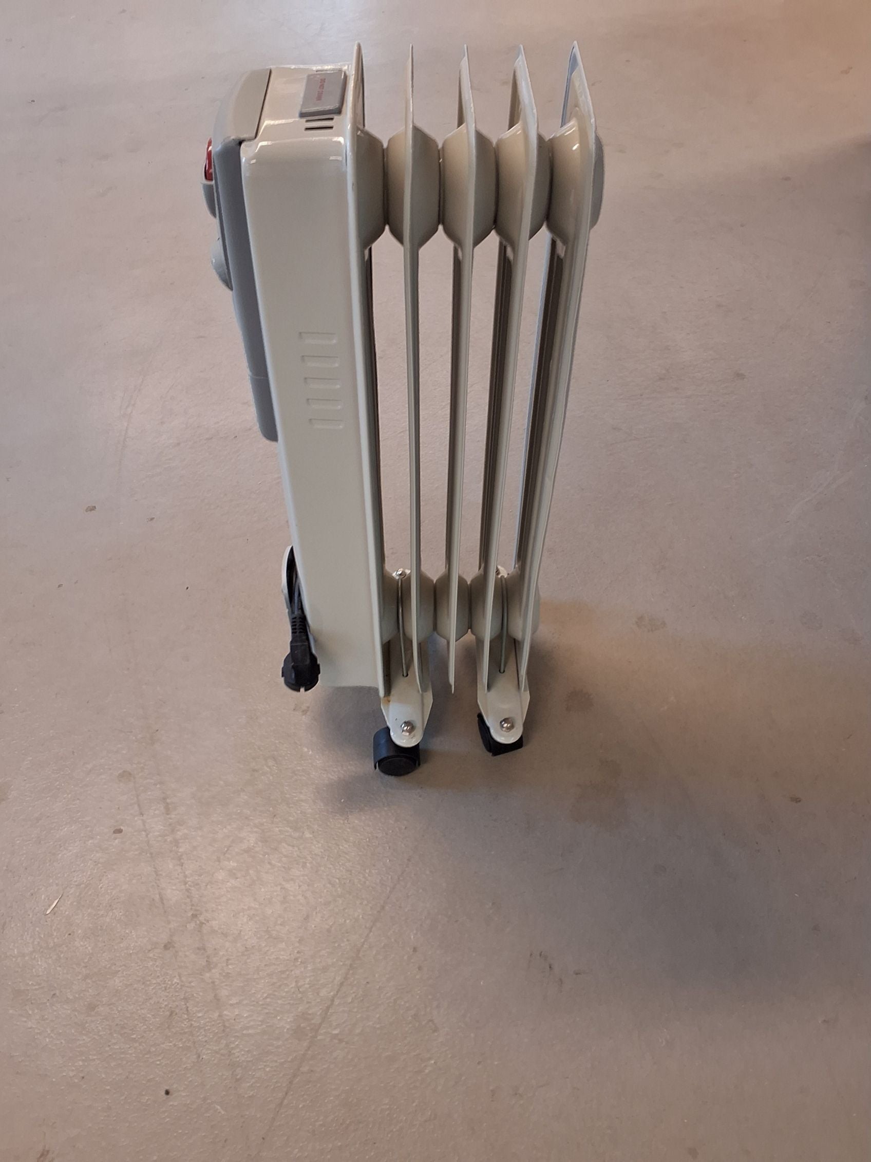 Nor-varm oliefyldt elradiator