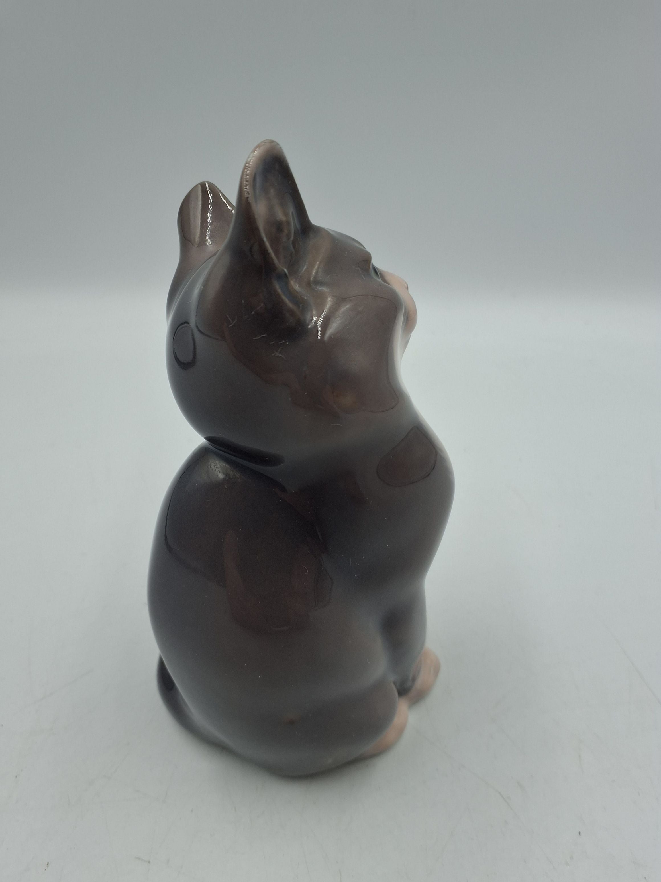 Royal Copenhagen Siddende kat