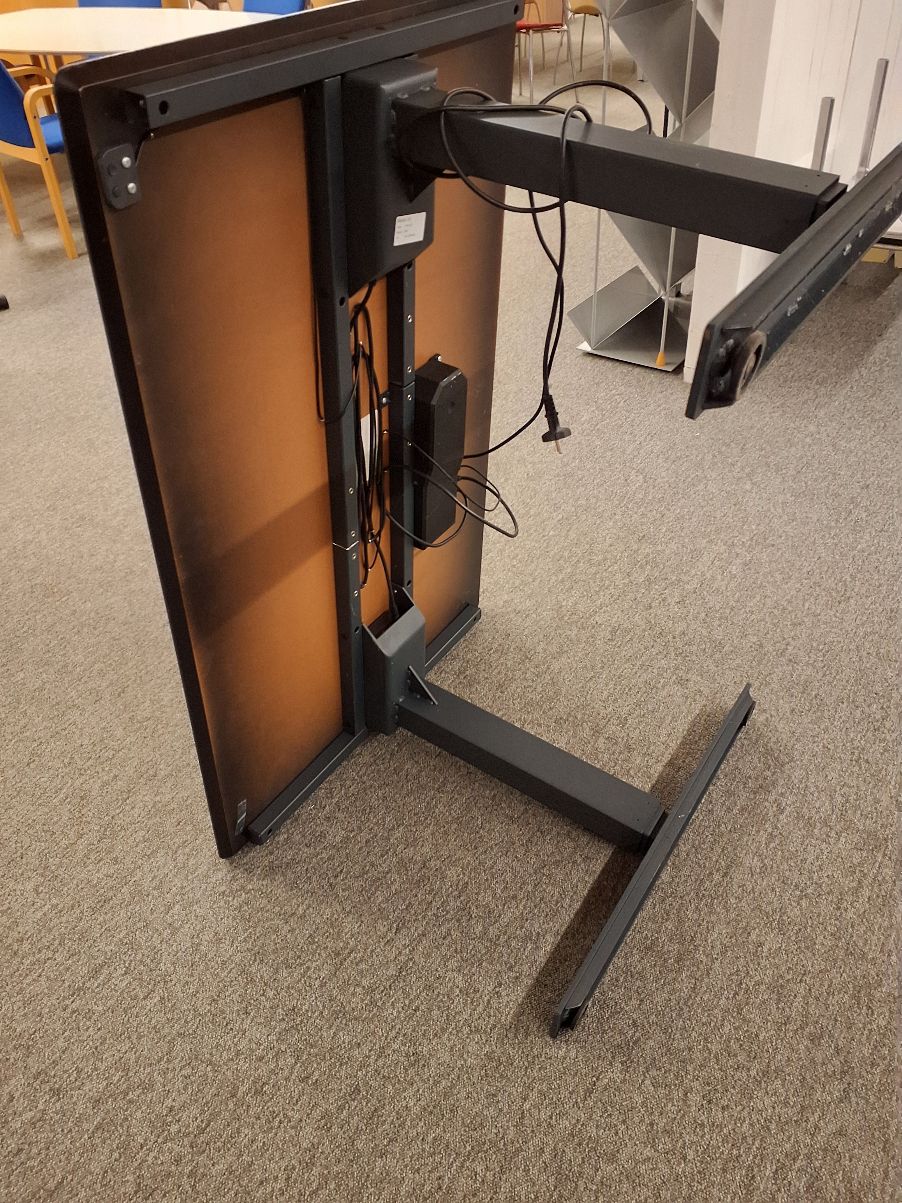 Skrivebord Hvid h. 64-130 -7135