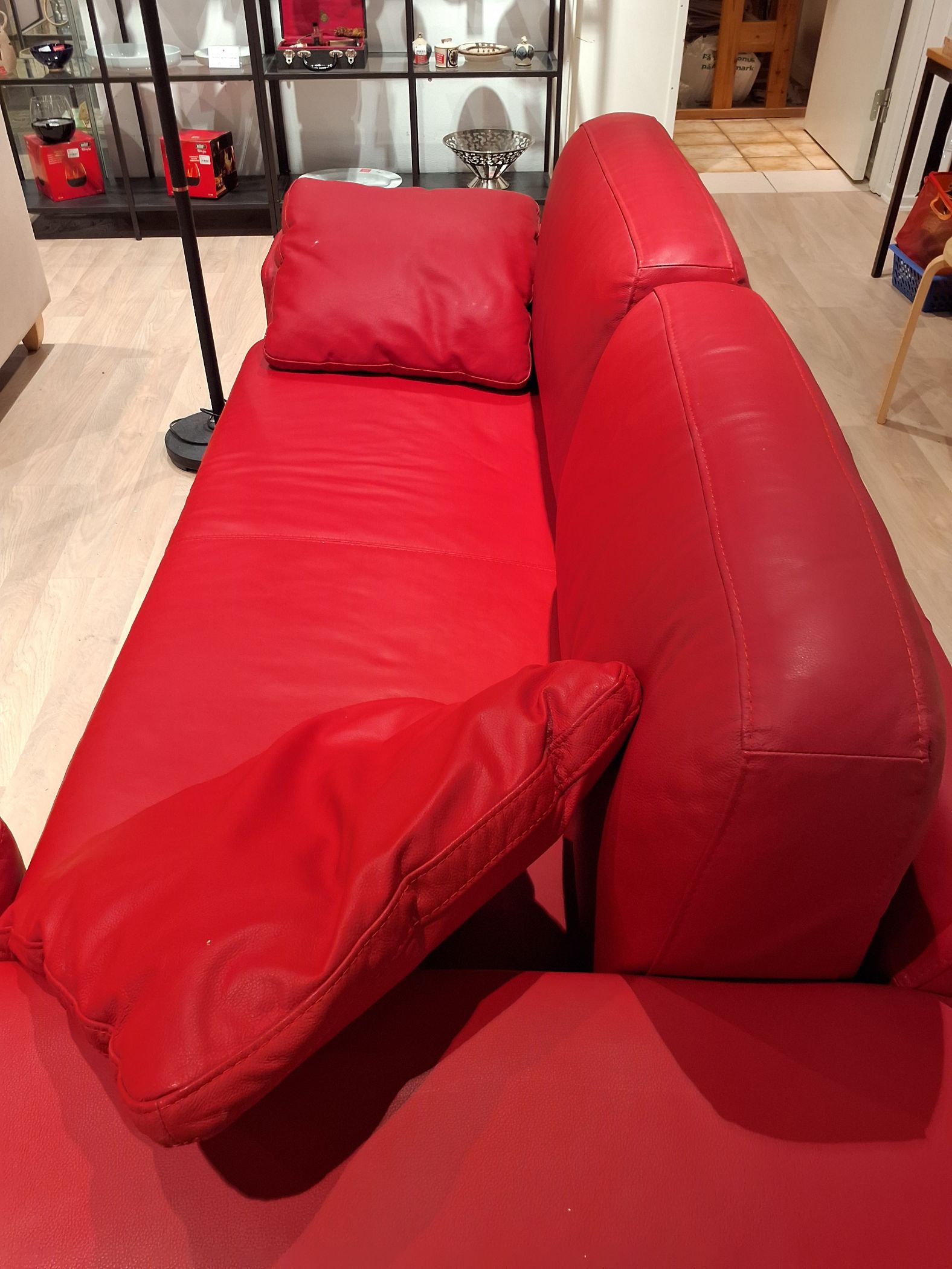 Flot rød sofa