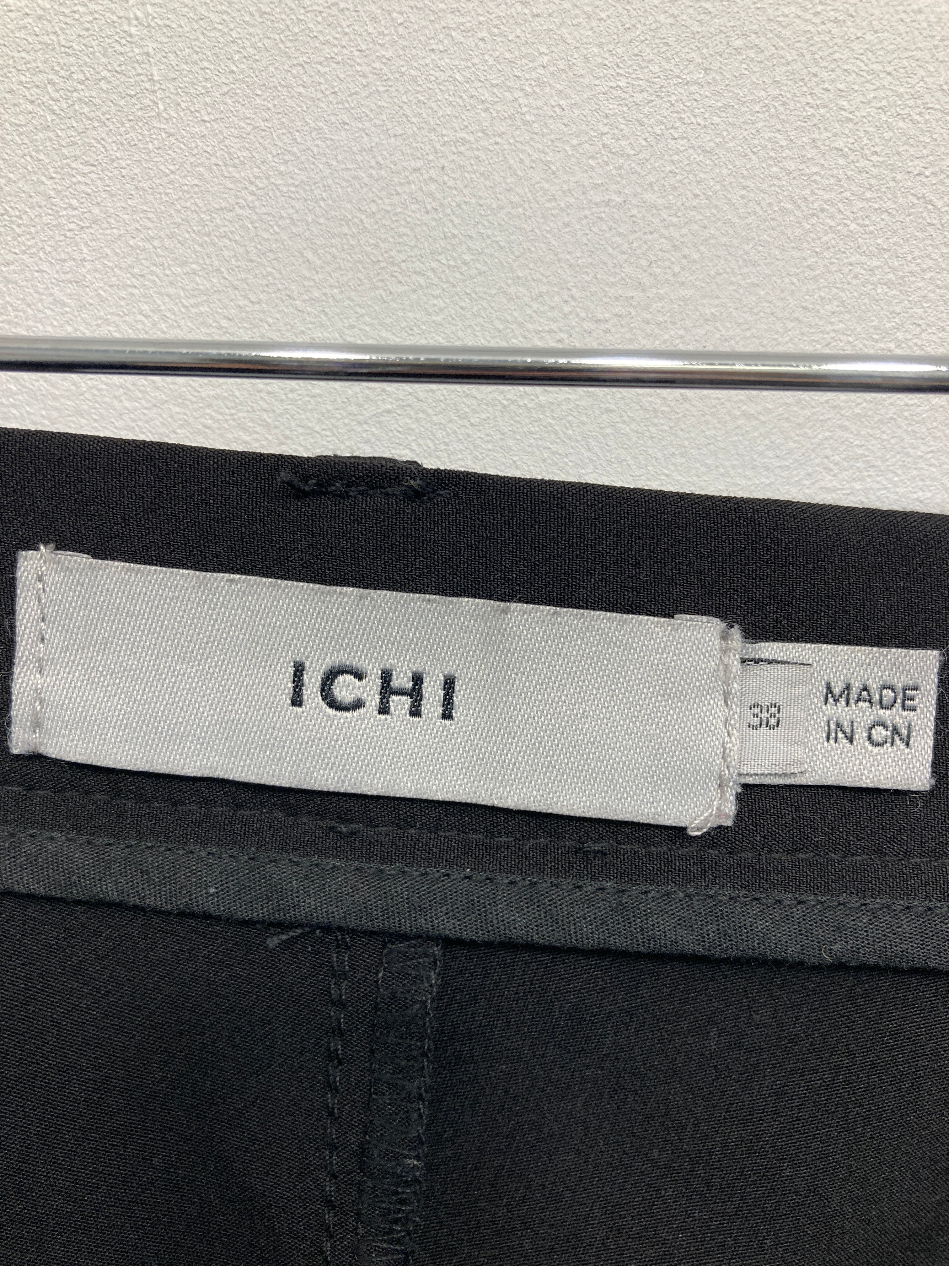 Ichi Bukser
