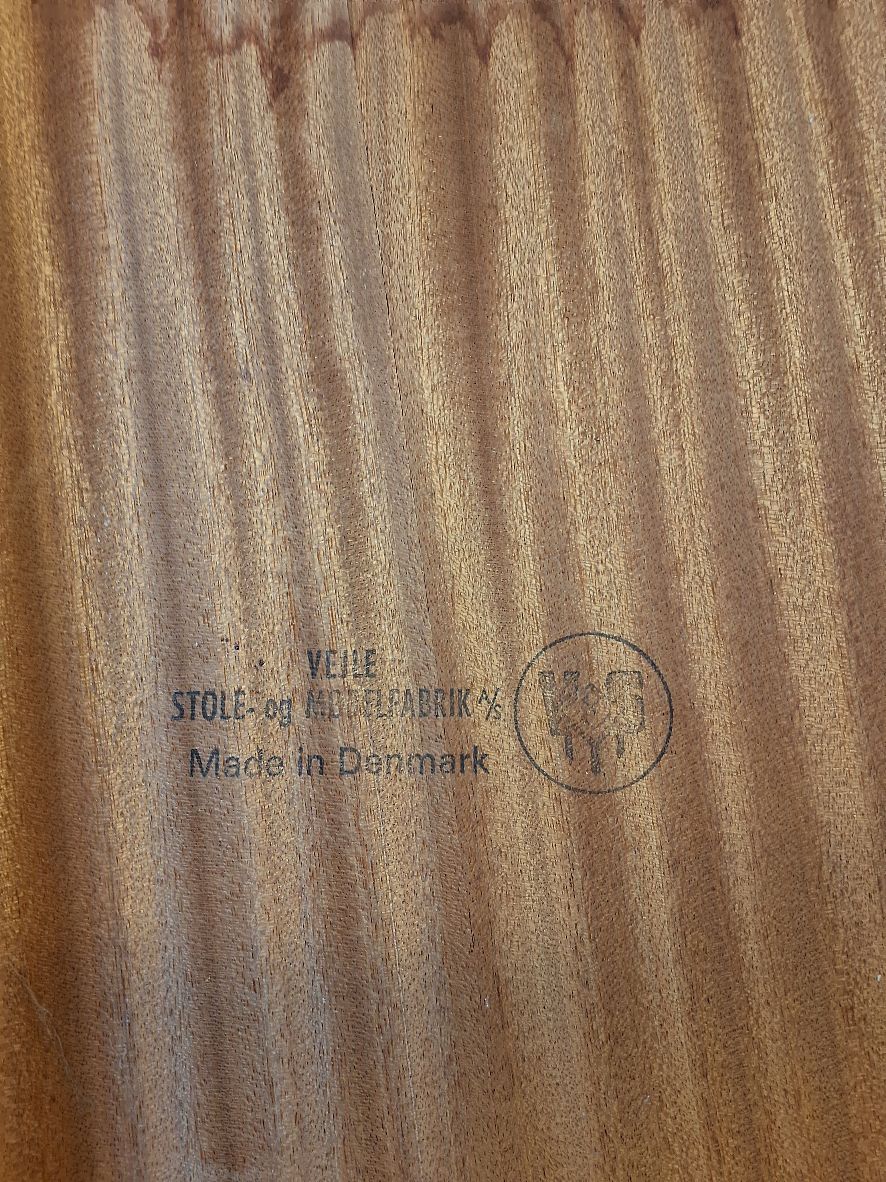 Henning Kjærnulf Sidebord