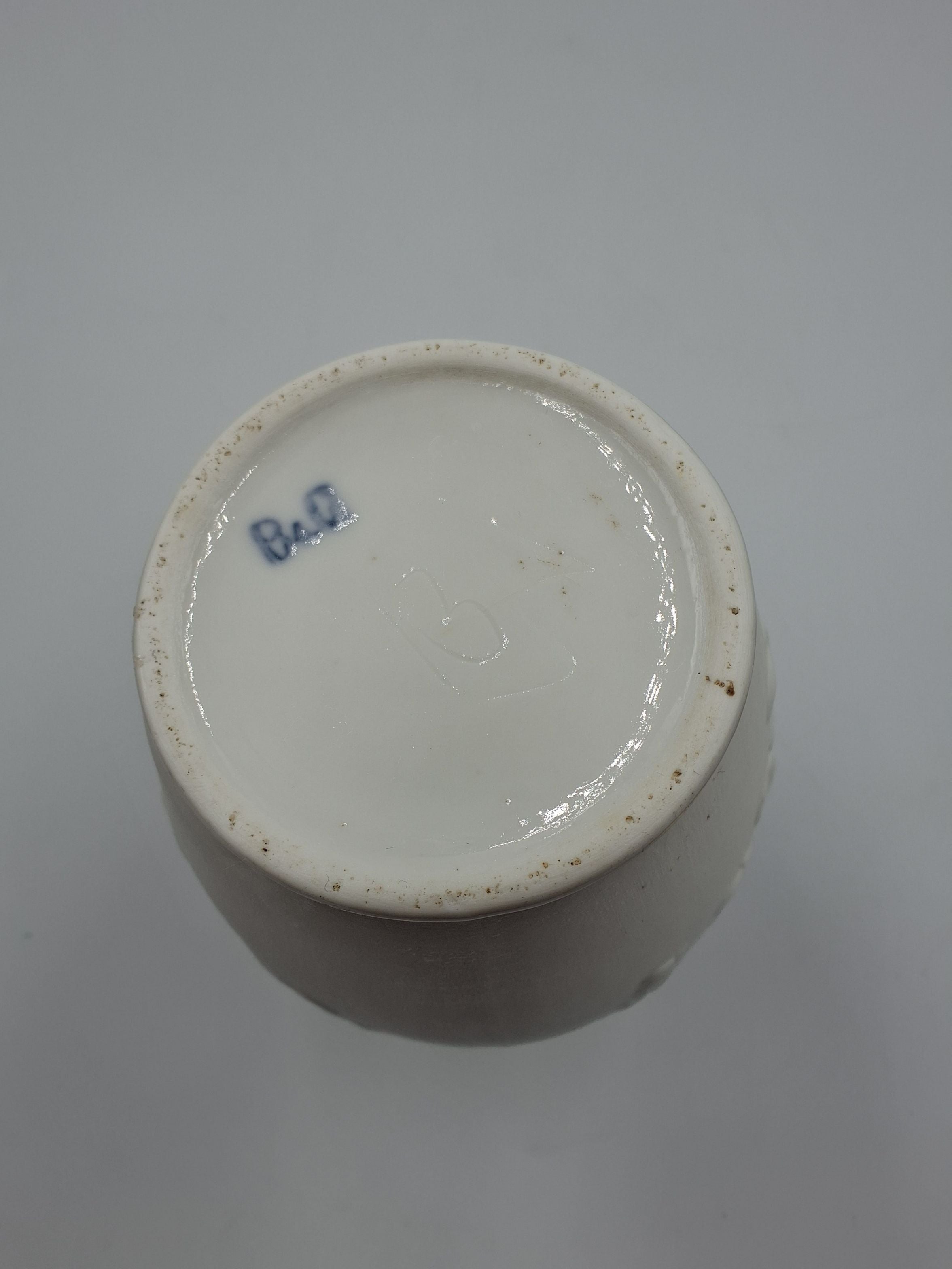 B & G Antik kande