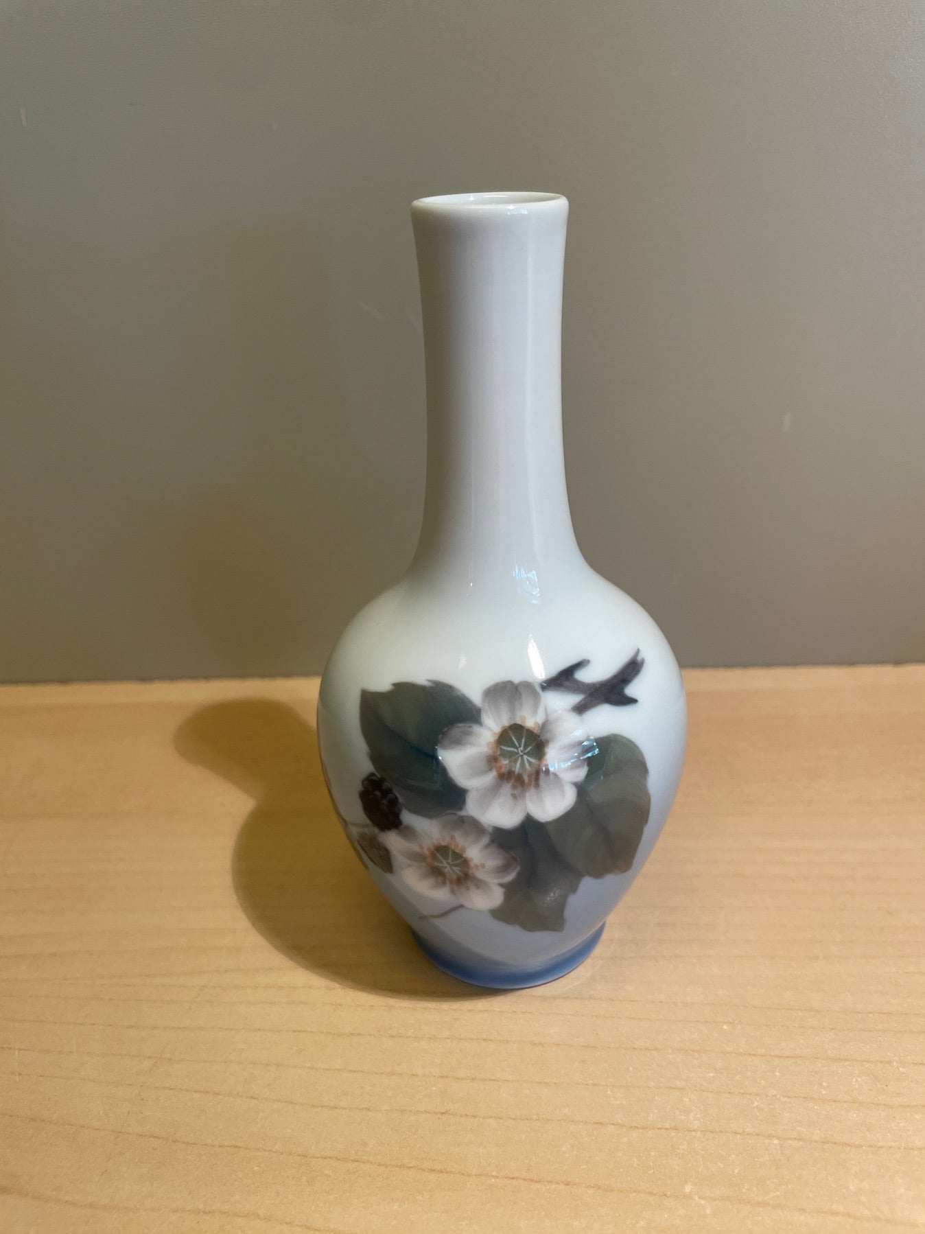 Royal Copenhagen vase 288/43-5