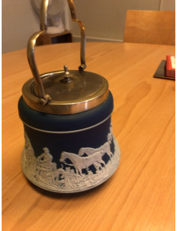 Kagekrukke med jagtscener