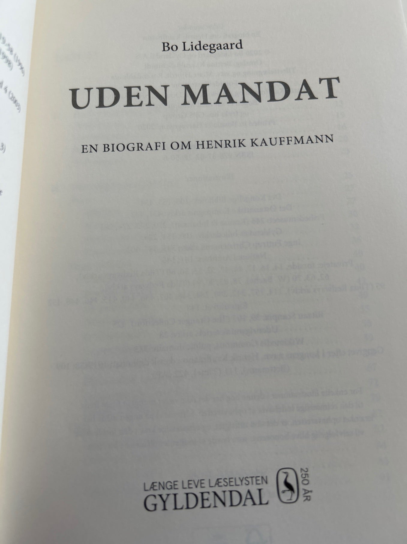 Uden mandat