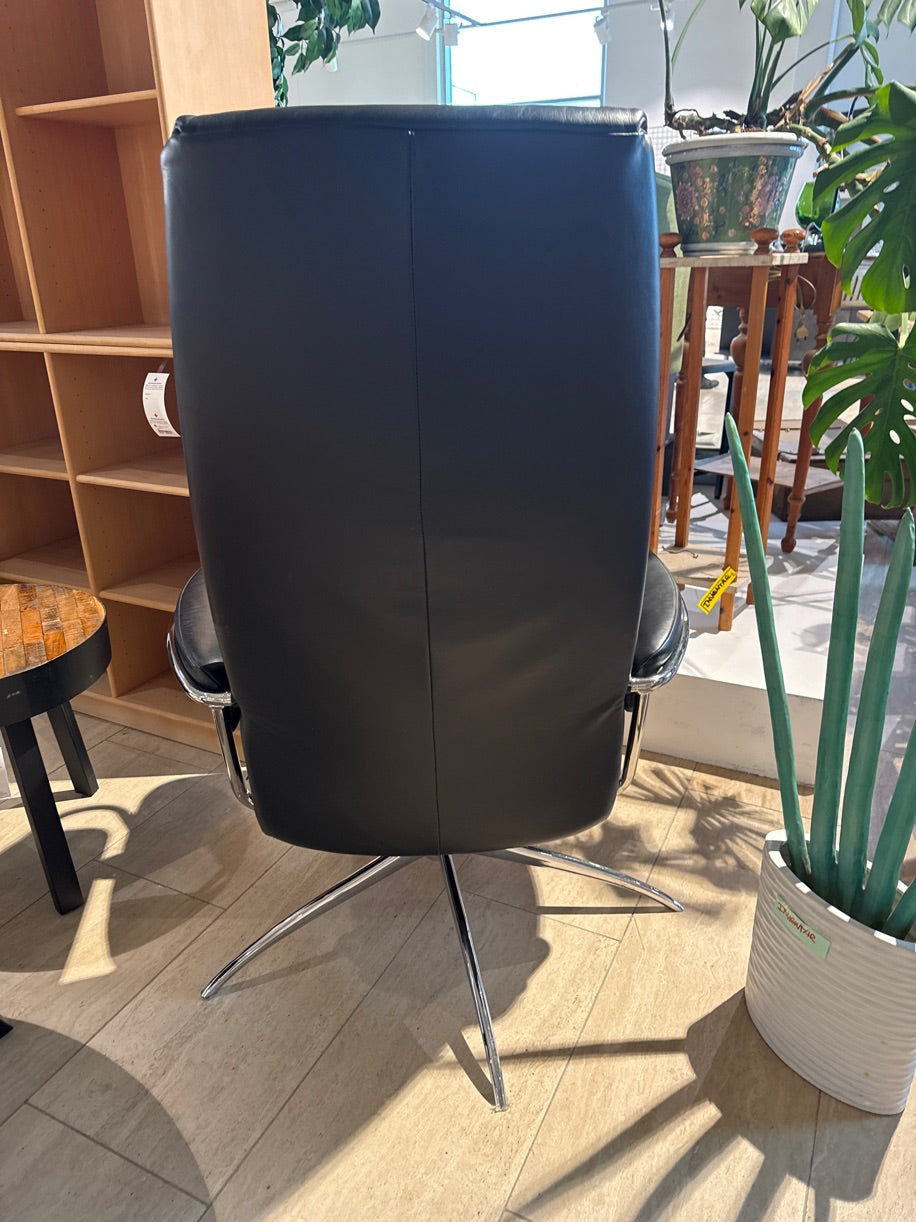 Lænestol sort læder design
