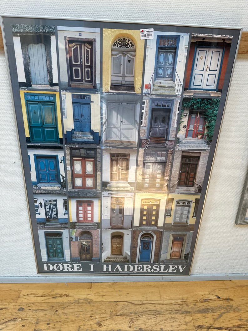 Plakat med DØRE I HADERSLEV
