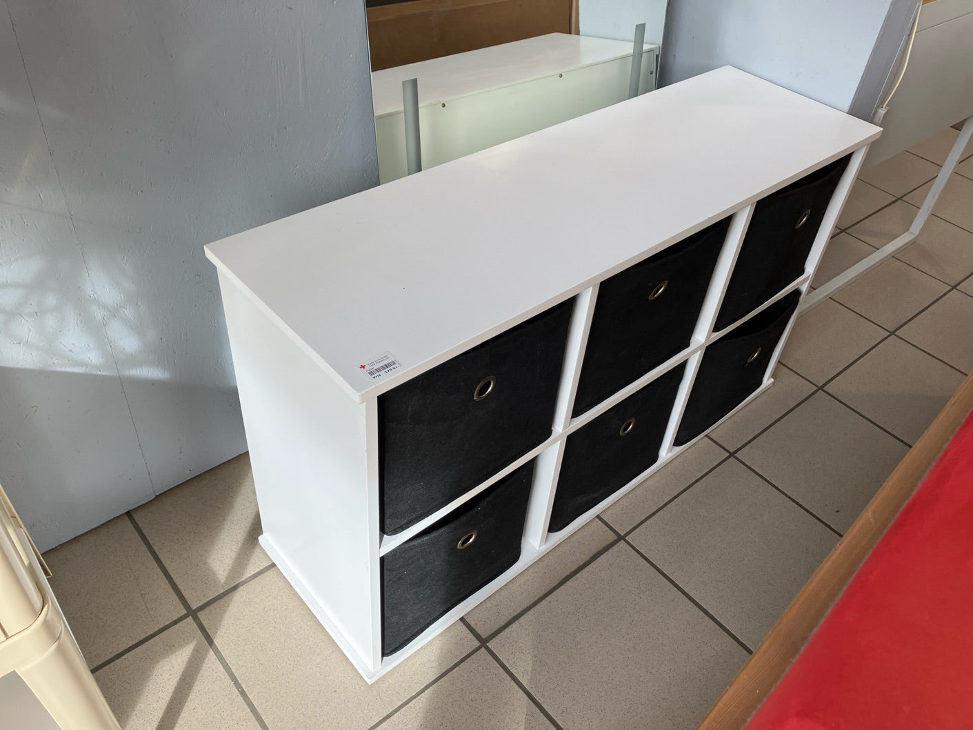 Kommode med stofbokse