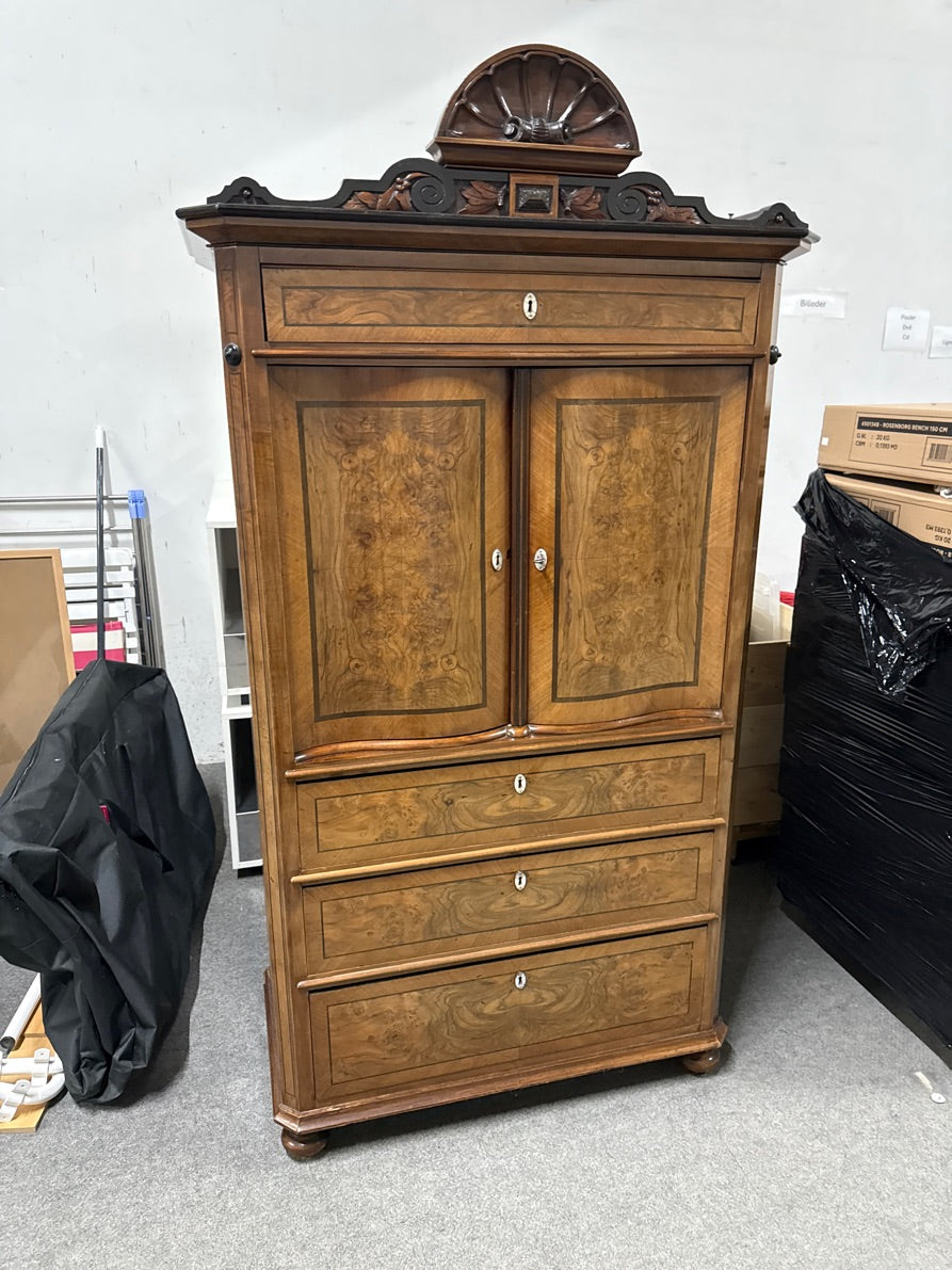 Skab med smukke detaljer