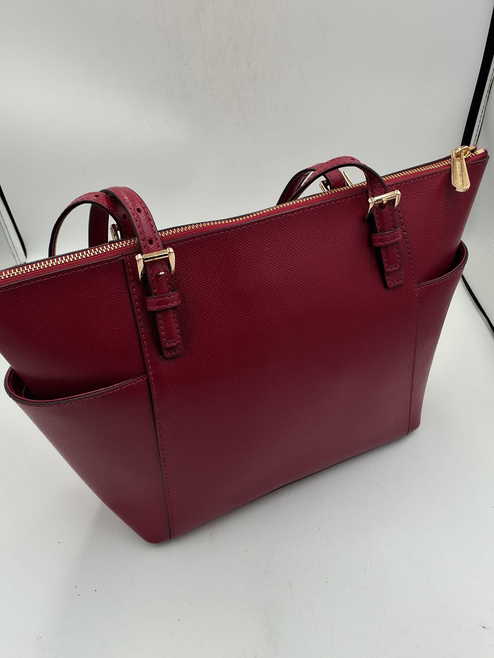 Tote taske i farven Berry