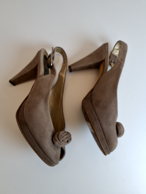 Peter Kaiser Heels