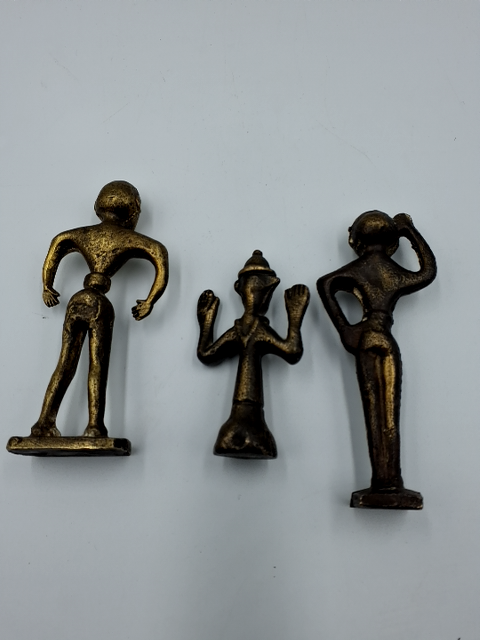 3 Bronze figuer