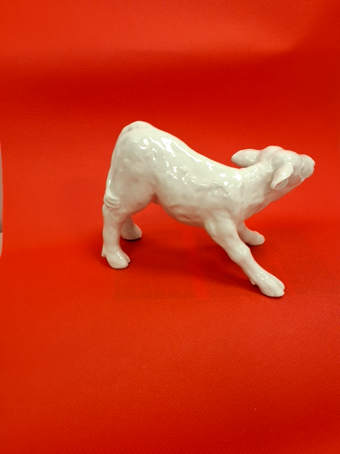 Kalv fra Lyngby porcelæn